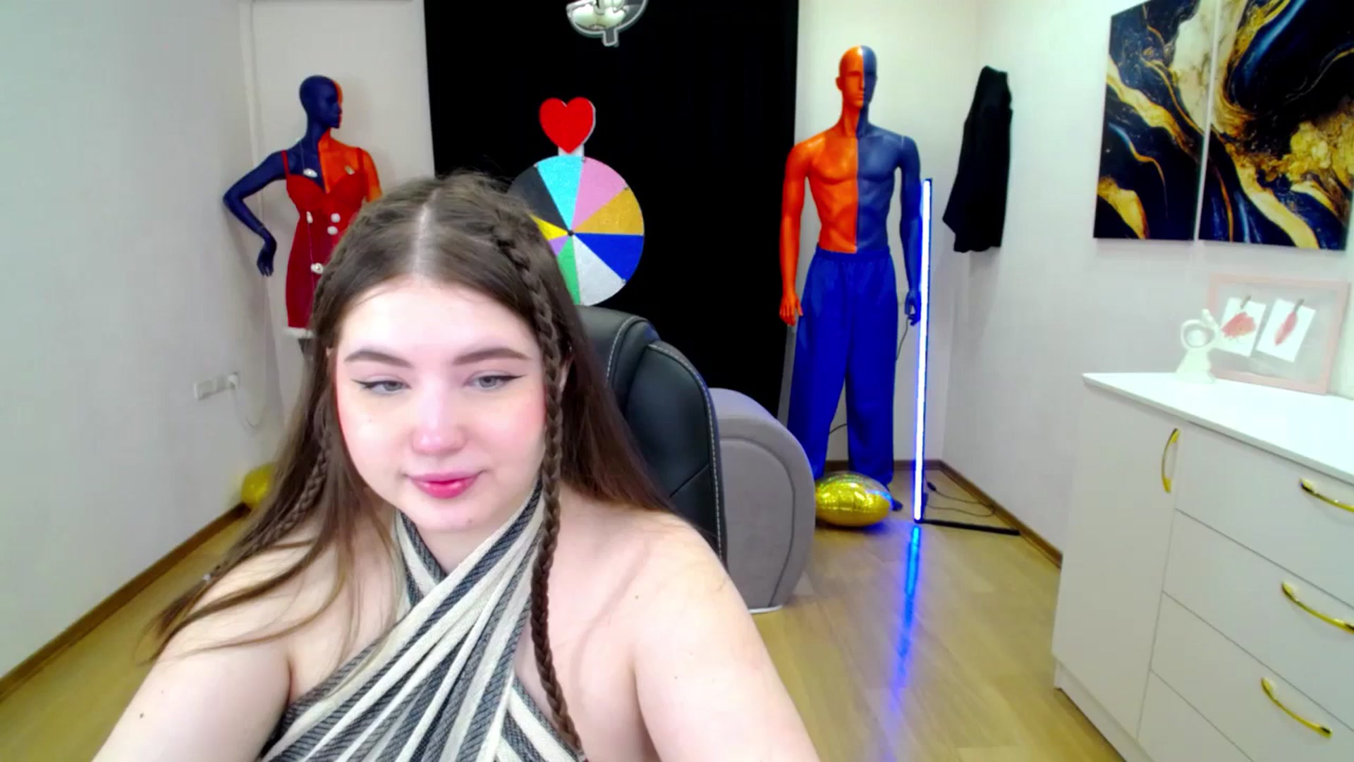 Gallery image thumbnail from AdmireMyEyes's myfreecams stream on, 03/25/2025, 18:44 image 5 of 20