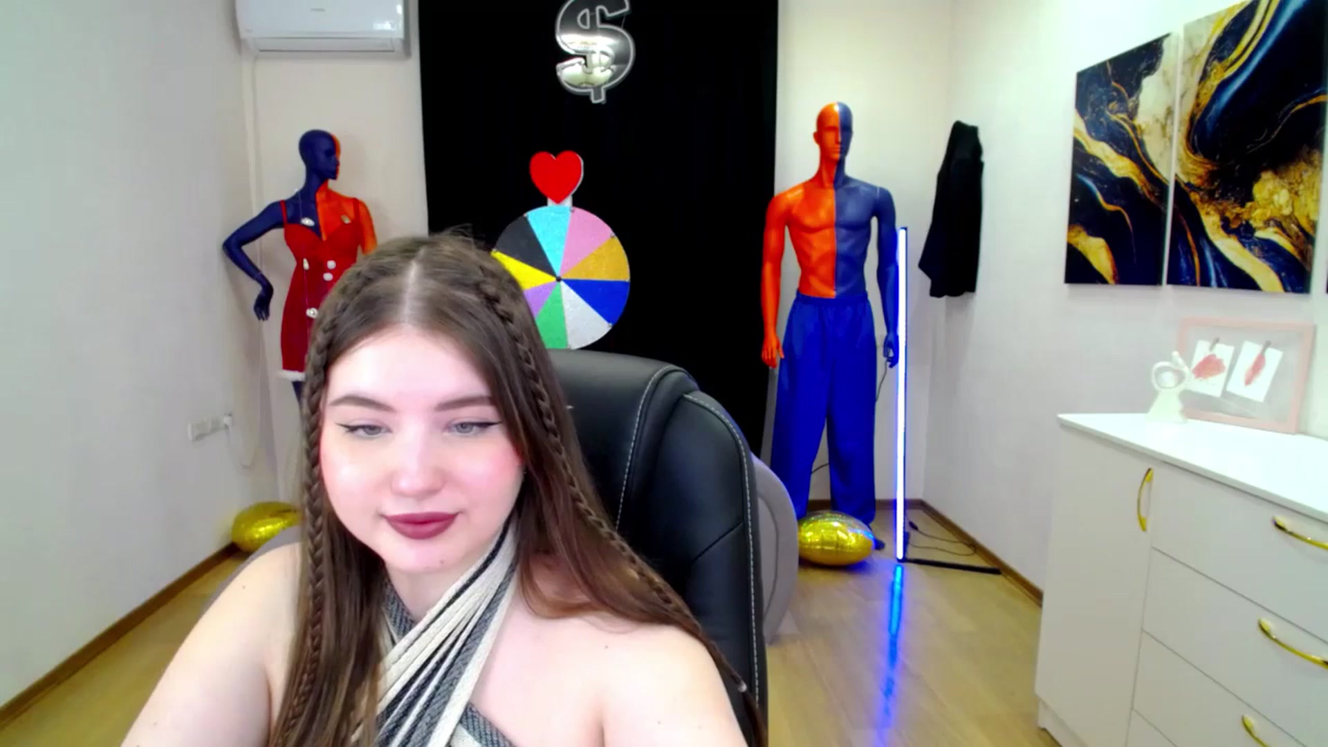 Gallery image thumbnail from AdmireMyEyes's myfreecams stream on, 03/25/2025, 19:46 image 20 of 20