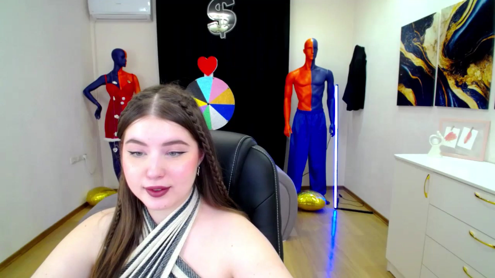 Gallery image thumbnail from AdmireMyEyes's myfreecams stream on, 03/25/2025, 19:46 image 8 of 20