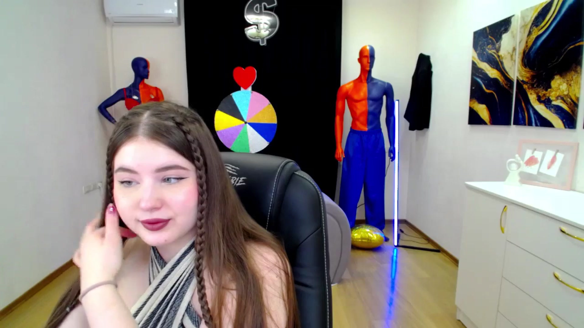 Gallery image thumbnail from AdmireMyEyes's myfreecams stream on, 03/25/2025, 19:46 image 3 of 20