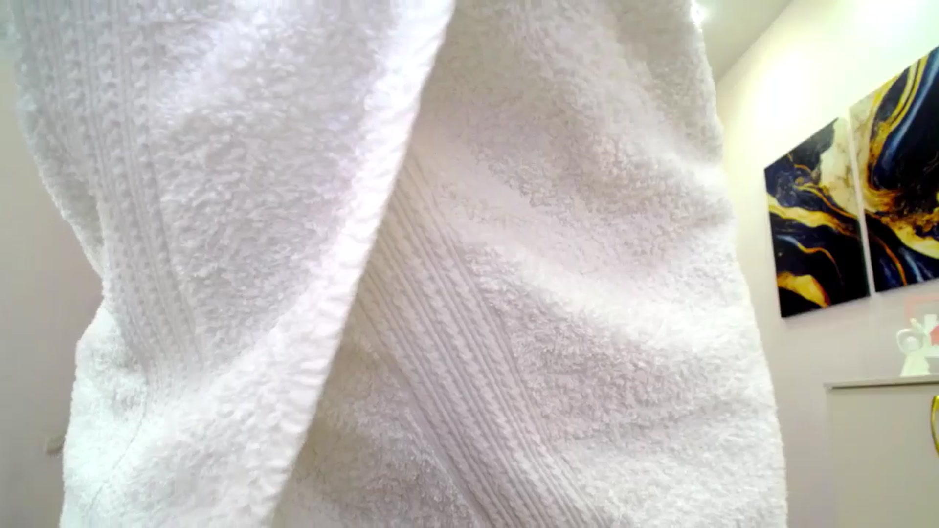 Gallery image thumbnail from AdmireMyEyes's myfreecams stream on, 03/25/2025, 21:25 image 20 of 20