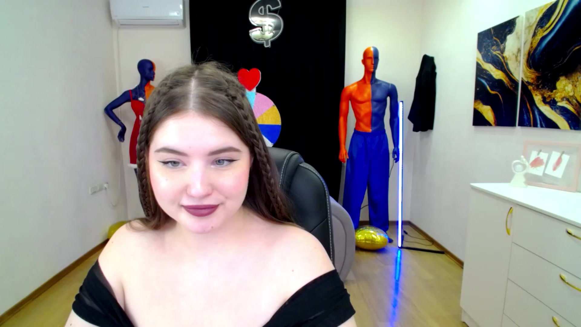 Gallery image thumbnail from AdmireMyEyes's myfreecams stream on, 03/25/2025, 22:57 image 1 of 20