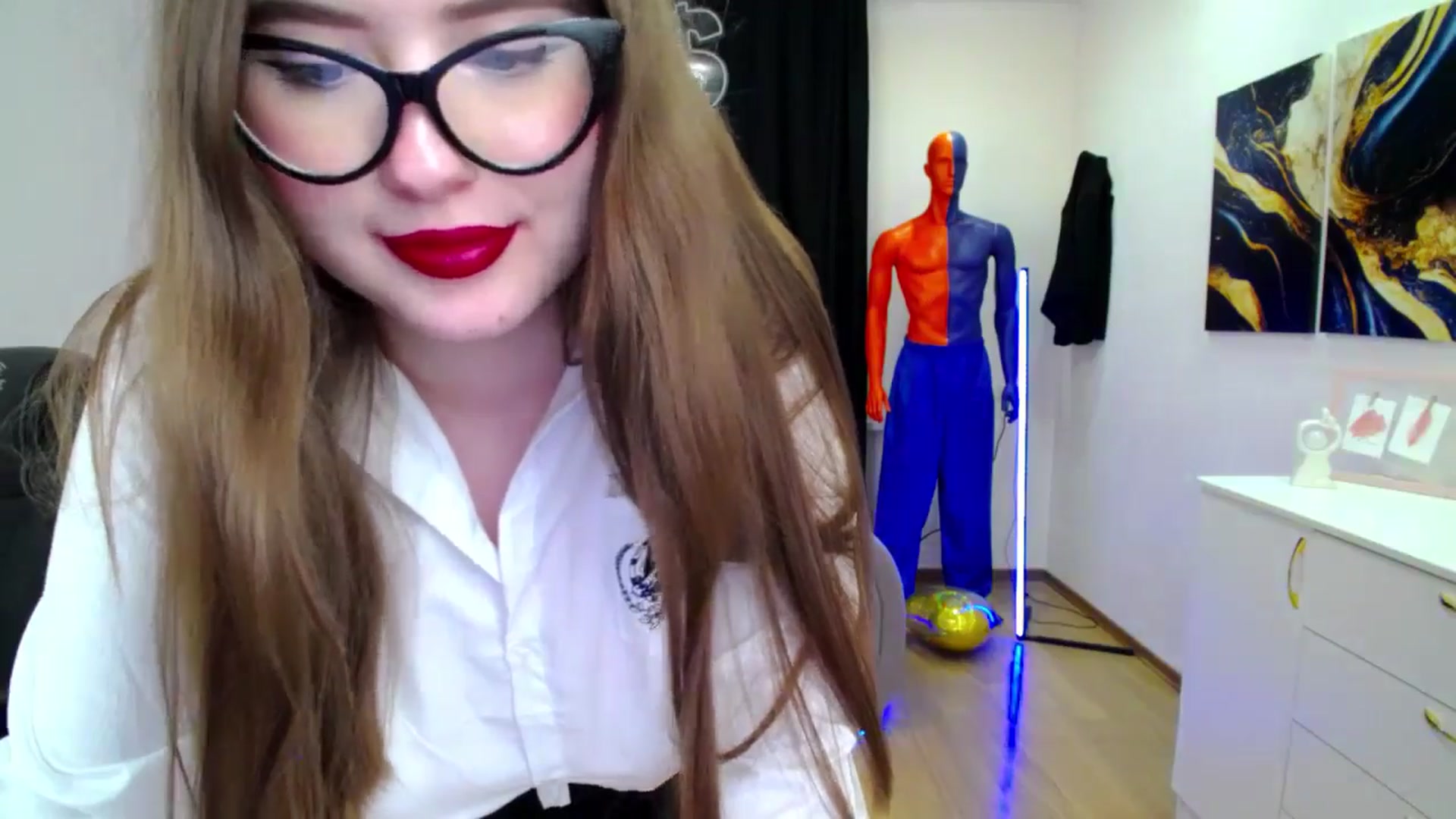 Gallery image thumbnail from AdmireMyEyes's myfreecams stream on, 03/28/2025, 08:58 image 11 of 20