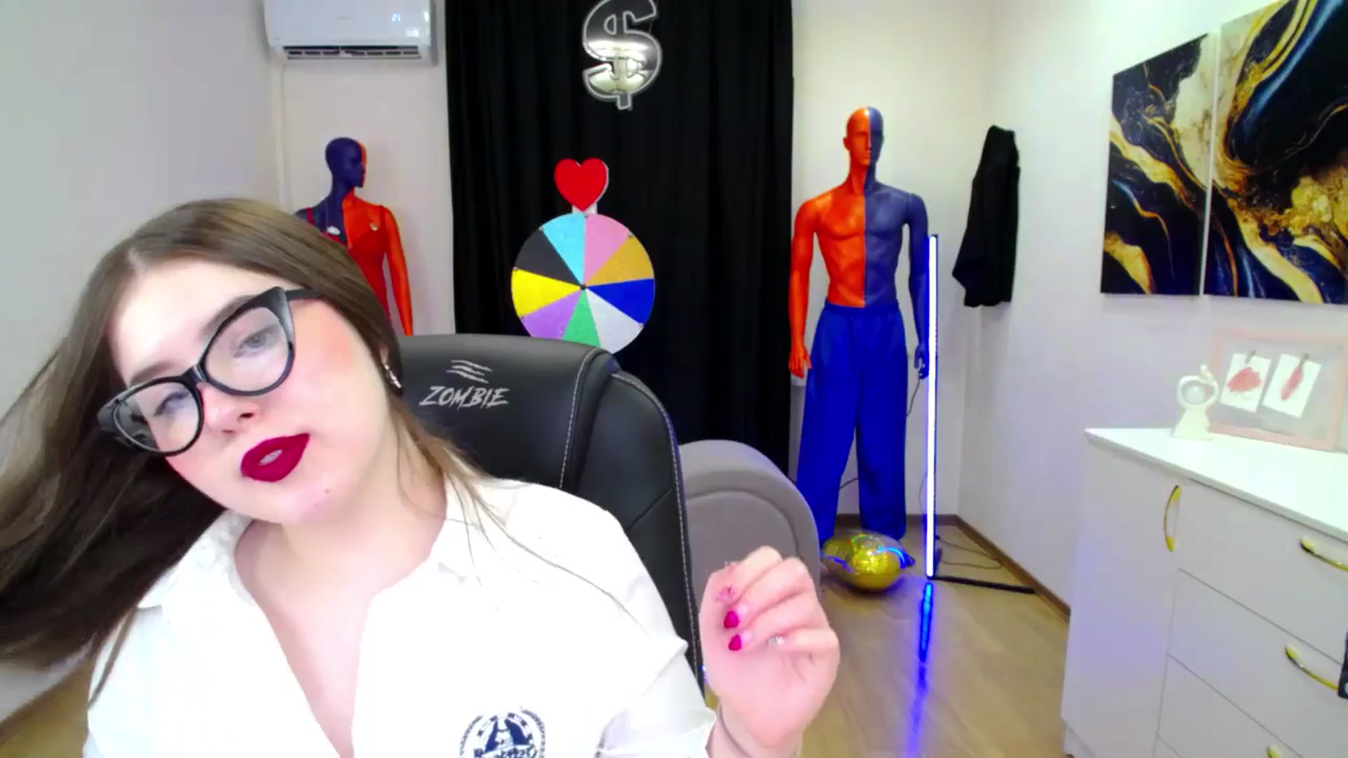 Gallery image thumbnail from AdmireMyEyes's myfreecams stream on, 03/28/2025, 09:47 image 8 of 20