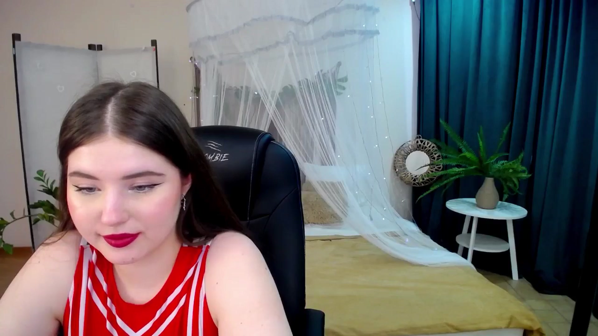 Gallery image thumbnail from AdmireMyEyes's myfreecams stream on, 03/29/2025, 08:59 image 16 of 20