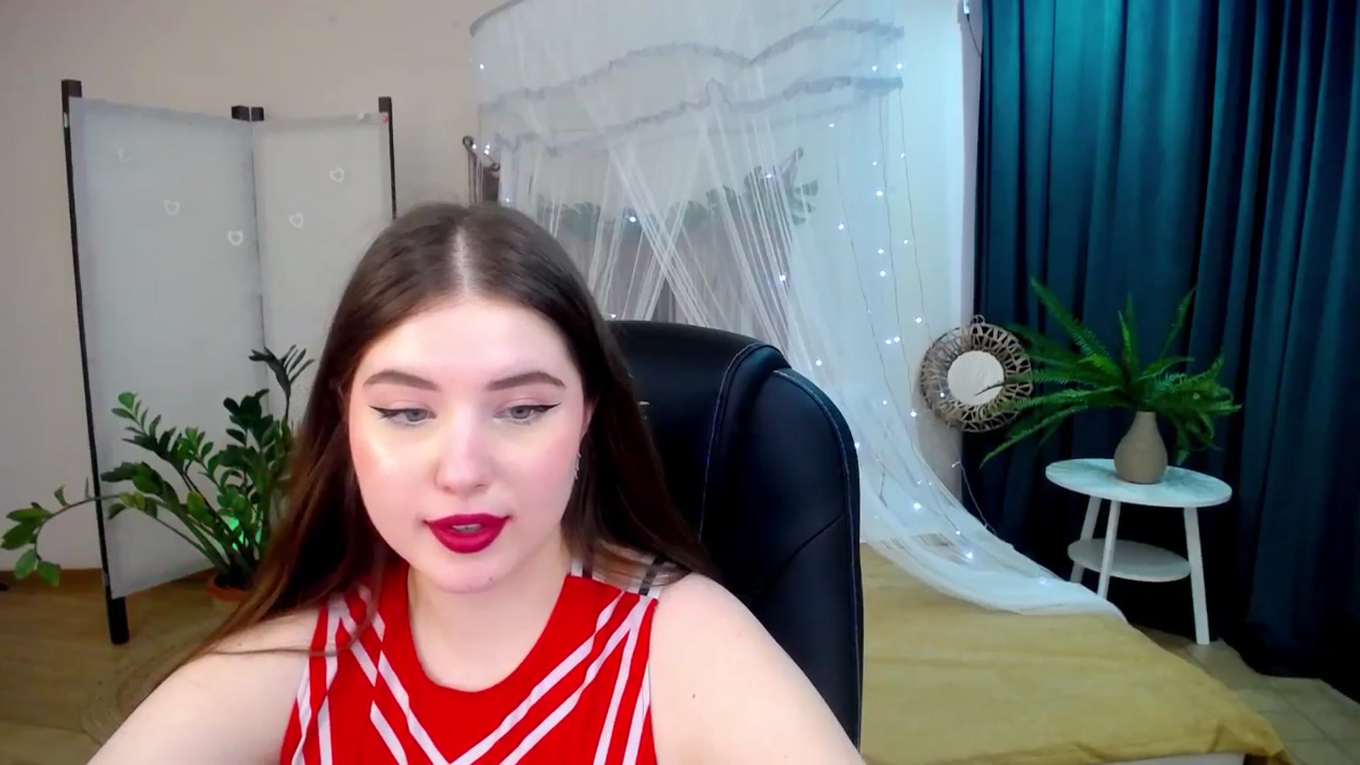 Gallery image thumbnail from AdmireMyEyes's myfreecams stream on, 03/29/2025, 08:59 image 6 of 20