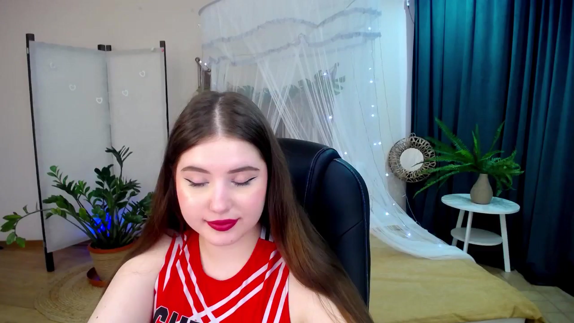 Gallery image thumbnail from AdmireMyEyes's myfreecams stream on, 03/29/2025, 08:59 image 8 of 20