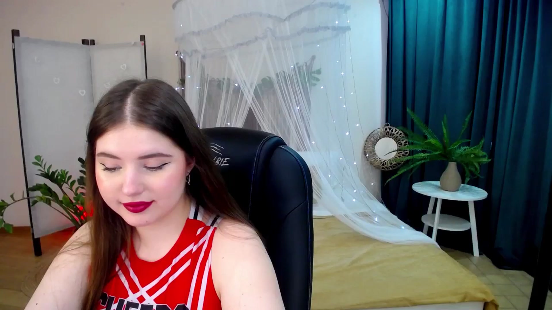 Gallery image thumbnail from AdmireMyEyes's myfreecams stream on, 03/29/2025, 09:27 image 11 of 20
