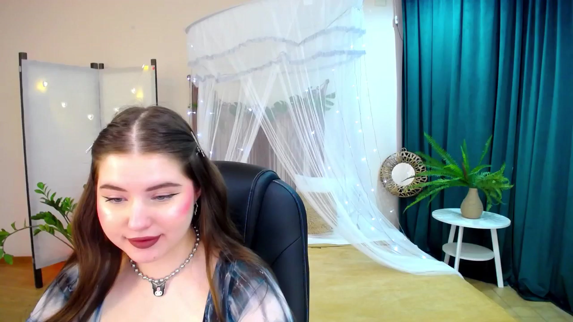 Gallery image thumbnail from AdmireMyEyes's myfreecams stream on, 03/30/2025, 06:56 image 19 of 20
