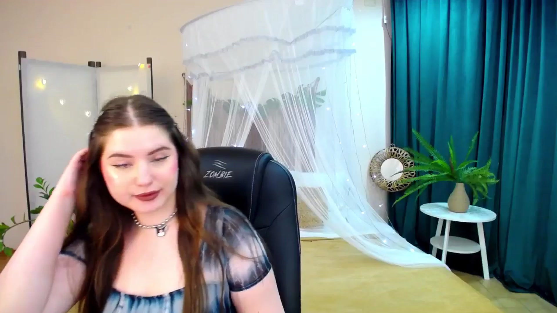 Gallery image thumbnail from AdmireMyEyes's myfreecams stream on, 03/30/2025, 06:56 image 8 of 20