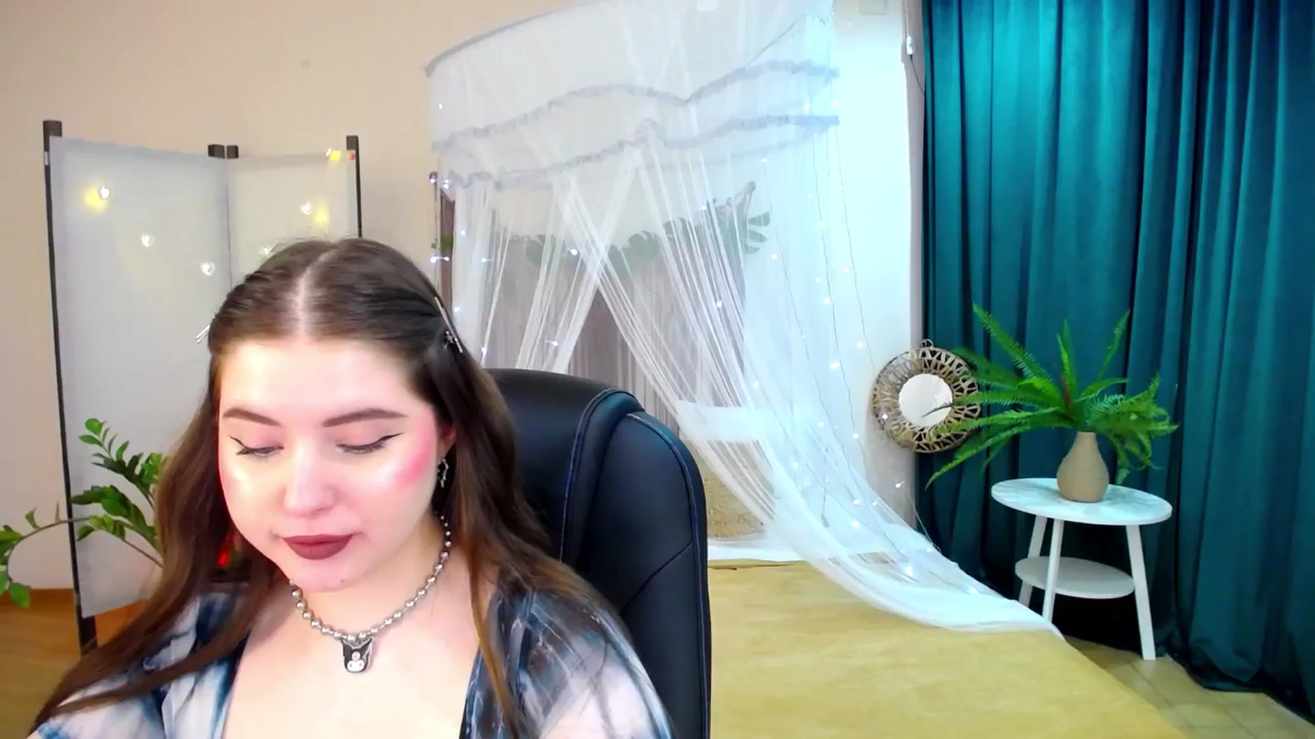Gallery image thumbnail from AdmireMyEyes's myfreecams stream on, 03/30/2025, 06:56 image 18 of 20