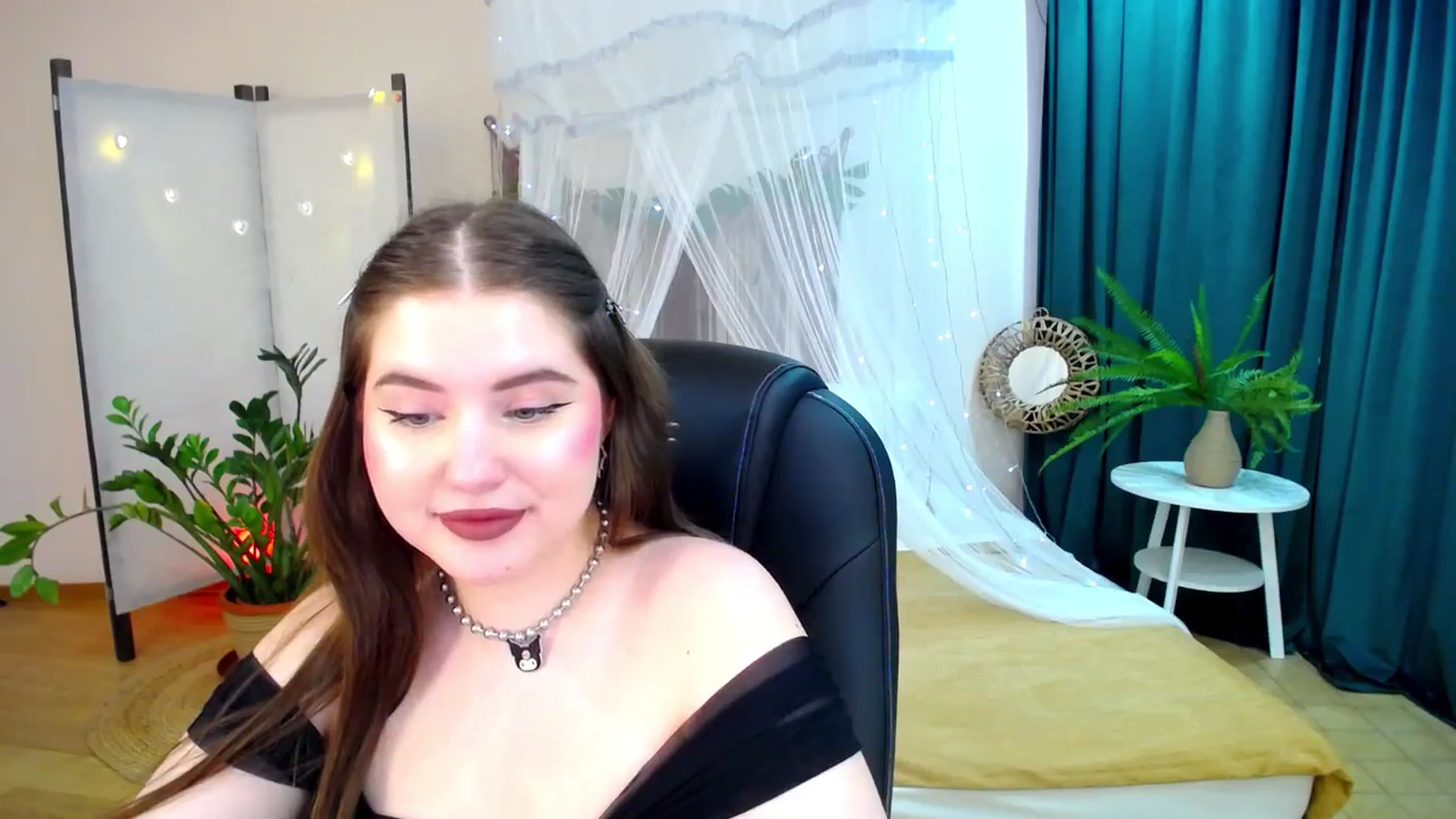 Gallery image thumbnail from AdmireMyEyes's myfreecams stream on, 03/30/2025, 07:47 image 19 of 20