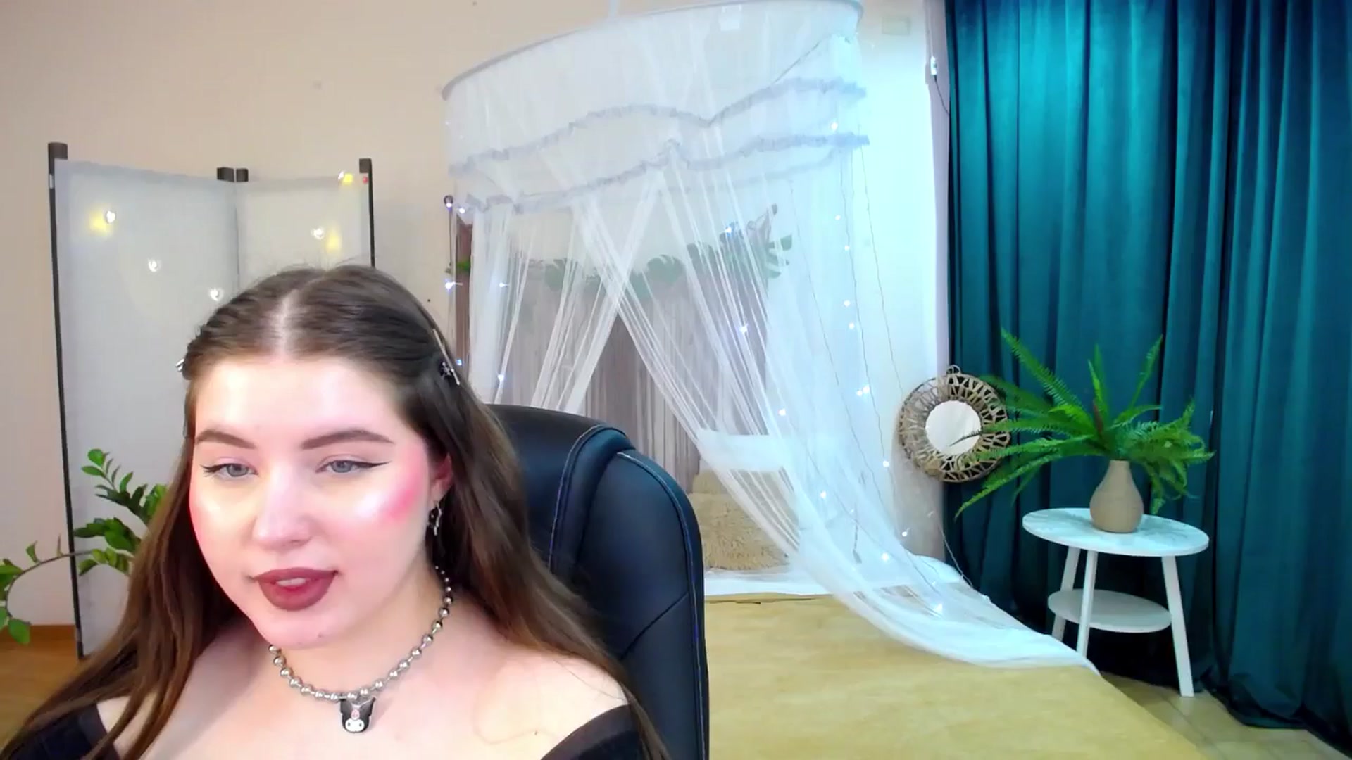 Gallery image thumbnail from AdmireMyEyes's myfreecams stream on, 03/30/2025, 09:29 image 2 of 20