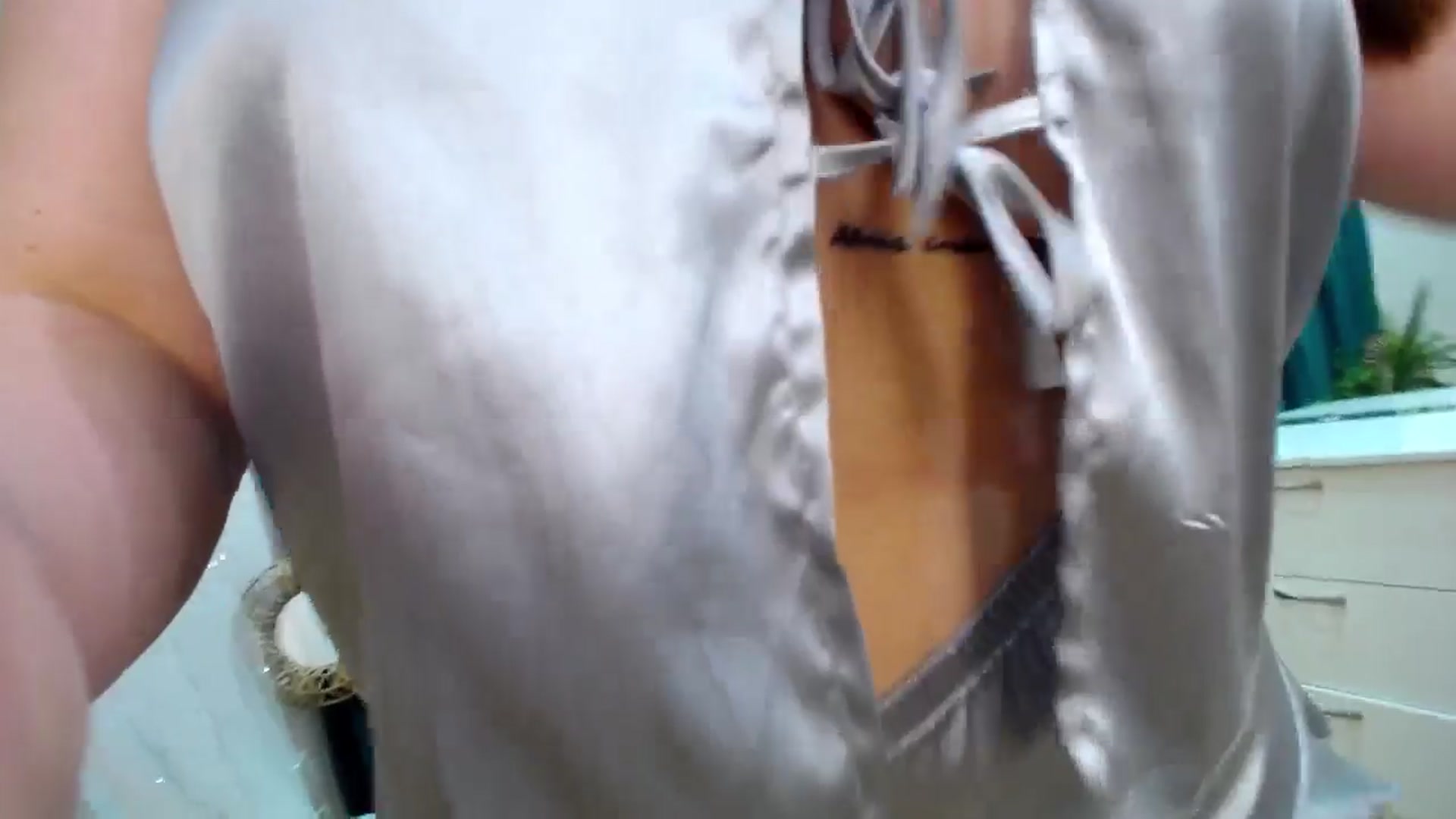 Gallery image thumbnail from AdmireMyEyes's myfreecams stream on, 03/31/2025, 07:19 image 8 of 20