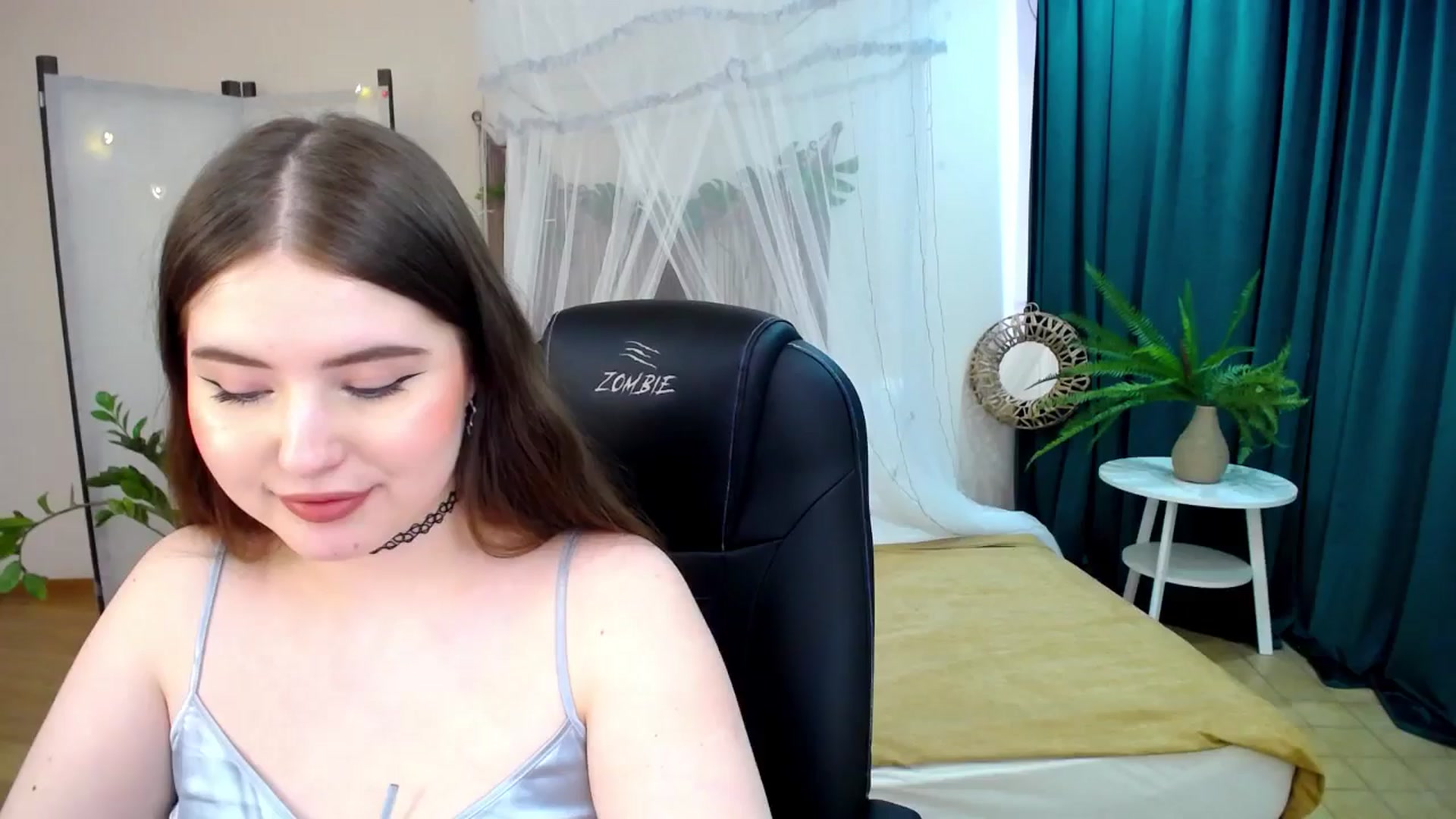 Gallery image thumbnail from AdmireMyEyes's myfreecams stream on, 03/31/2025, 09:33 image 18 of 20
