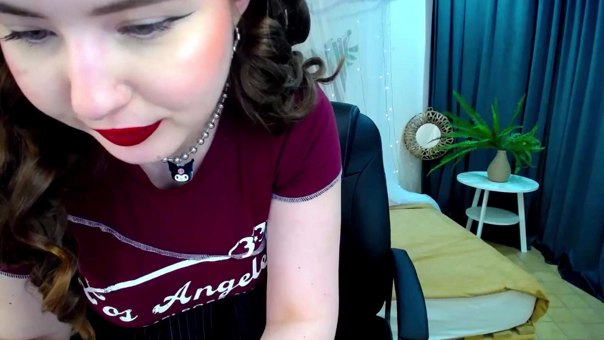 Gallery image thumbnail from AdmireMyEyes's myfreecams stream on, 04/01/2025, 07:38 image 5 of 20