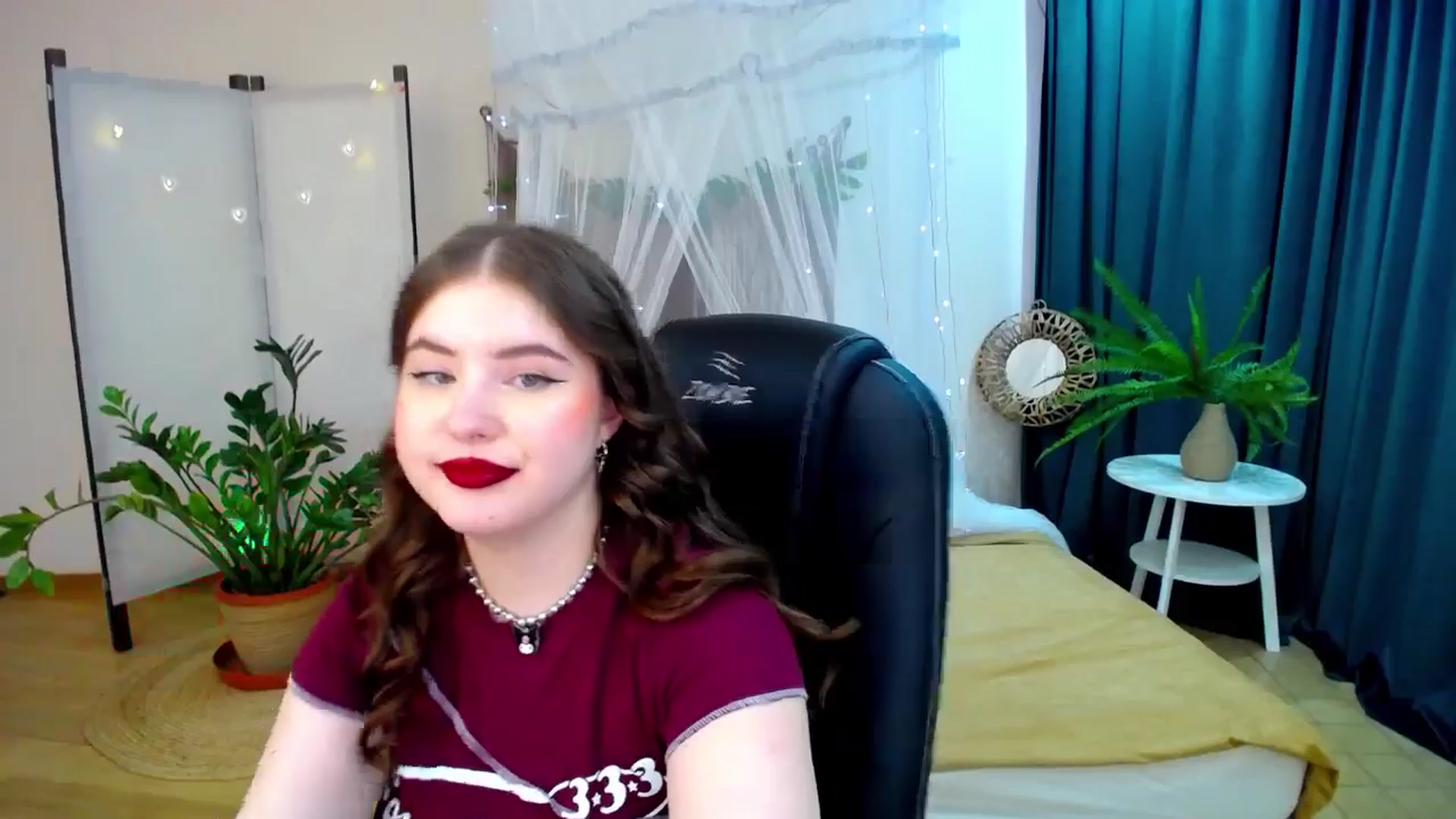 Gallery image thumbnail from AdmireMyEyes's myfreecams stream on, 04/01/2025, 09:47 image 9 of 20