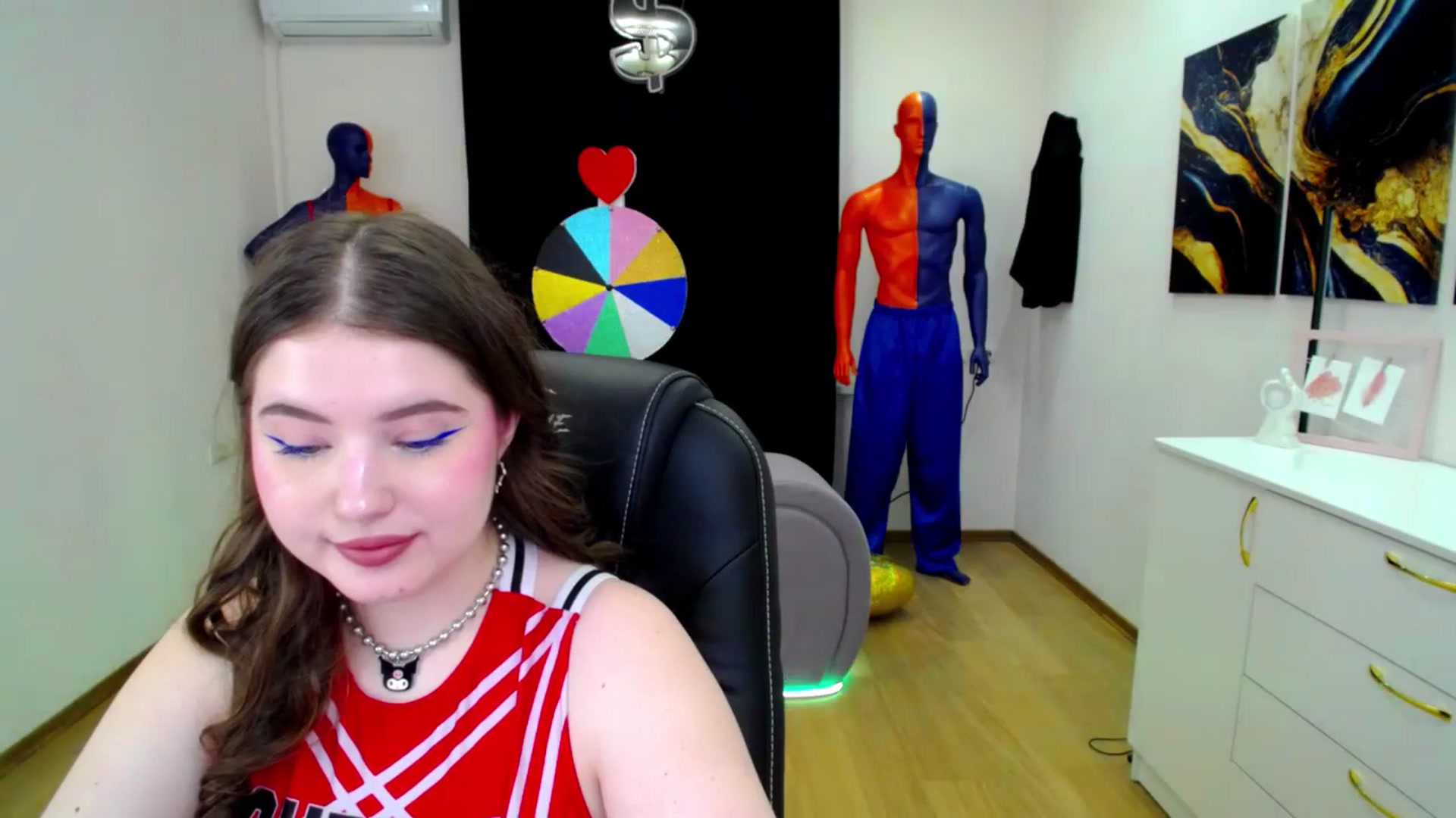 Gallery image thumbnail from AdmireMyEyes's myfreecams stream on, 04/02/2025, 06:35 image 6 of 20