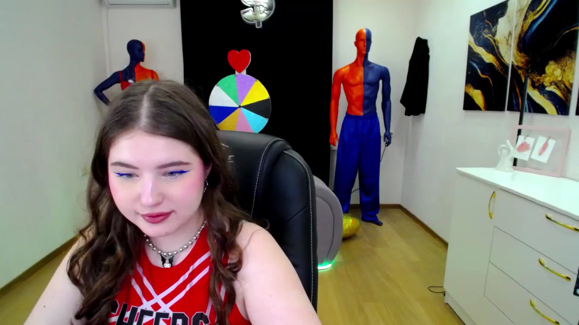 Gallery image thumbnail from AdmireMyEyes's myfreecams stream on, 04/02/2025, 07:47 image 10 of 20