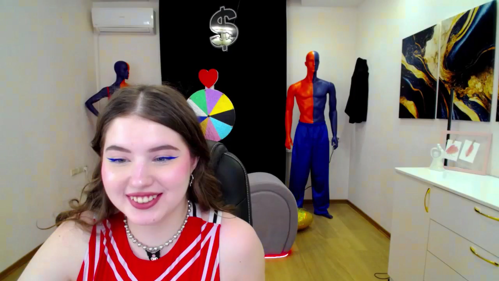 Gallery image thumbnail from AdmireMyEyes's myfreecams stream on, 04/02/2025, 07:47 image 15 of 20