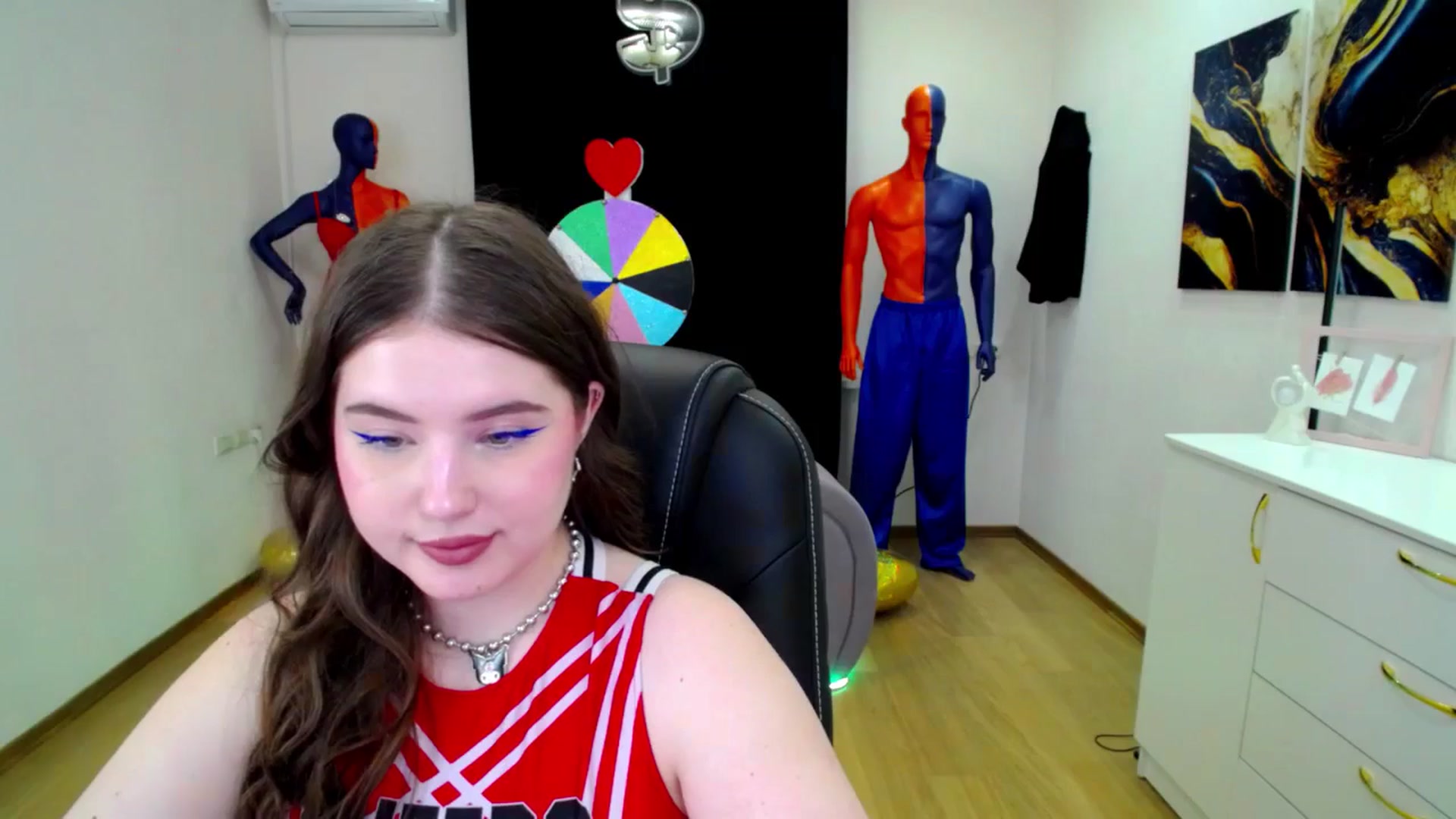 Gallery image thumbnail from AdmireMyEyes's myfreecams stream on, 04/02/2025, 09:48 image 8 of 20