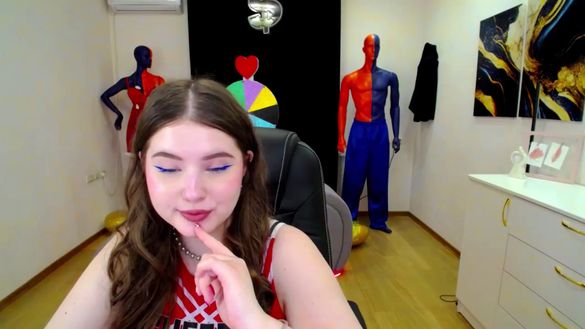 Gallery image thumbnail from AdmireMyEyes's myfreecams stream on, 04/02/2025, 09:48 image 5 of 20