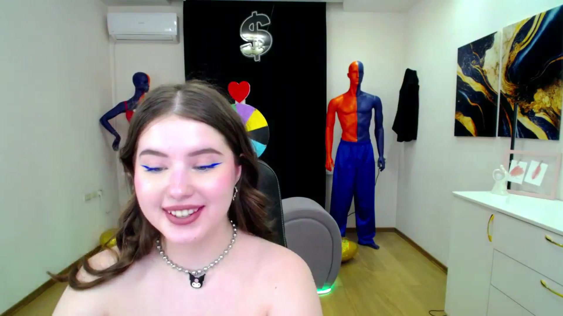 Gallery image thumbnail from AdmireMyEyes's myfreecams stream on, 04/02/2025, 12:02 image 6 of 20