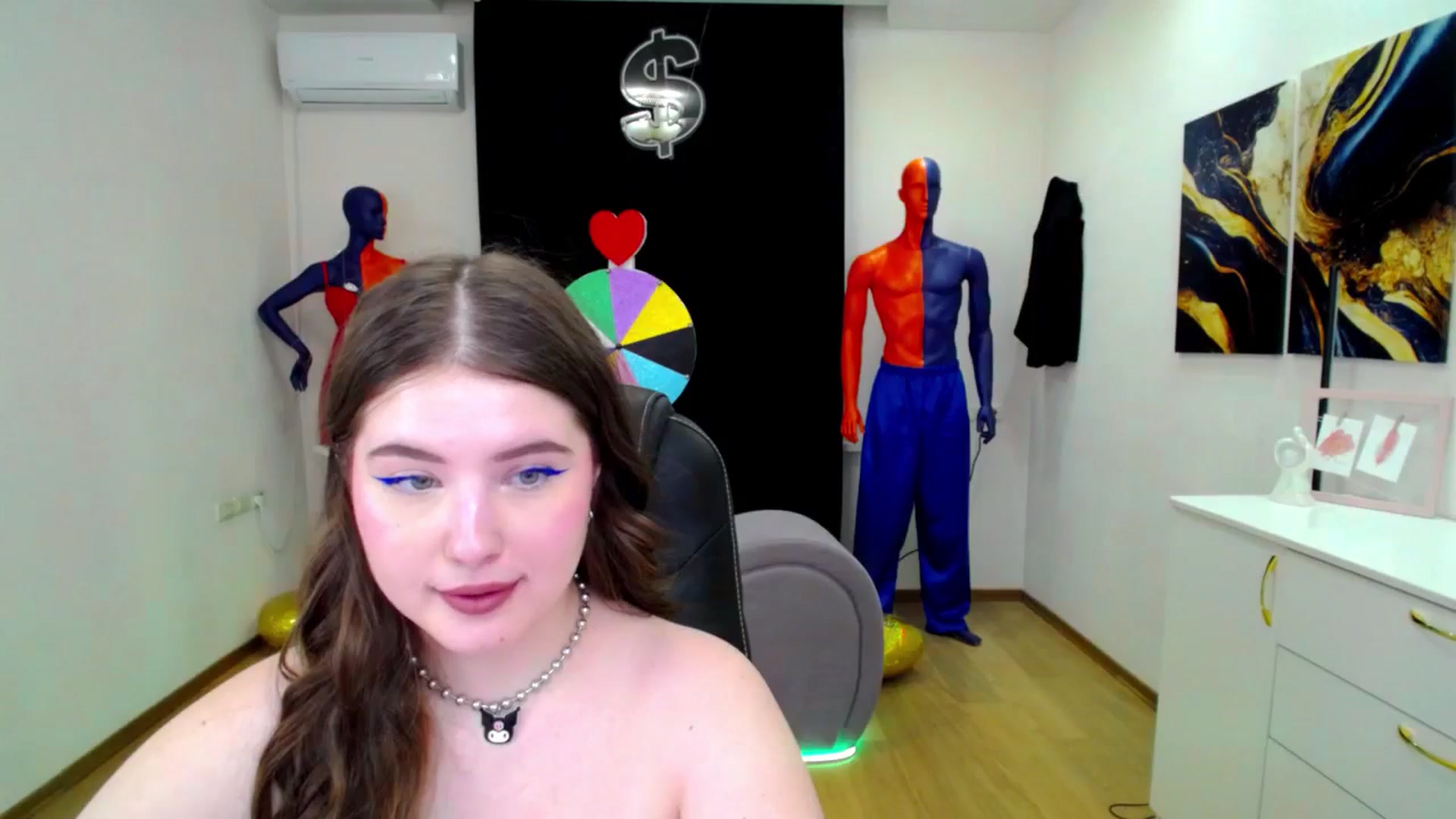 Gallery image thumbnail from AdmireMyEyes's myfreecams stream on, 04/02/2025, 12:02 image 10 of 20