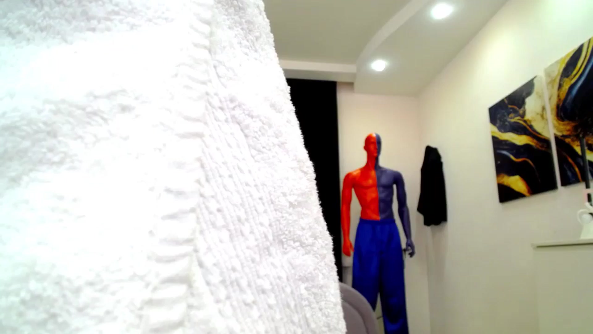 Gallery image thumbnail from AdmireMyEyes's myfreecams stream on, 04/02/2025, 12:02 image 3 of 20