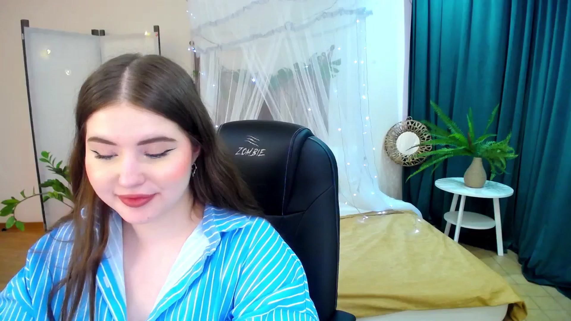 Gallery image thumbnail from AdmireMyEyes's myfreecams stream on, 04/03/2025, 06:43 image 14 of 20