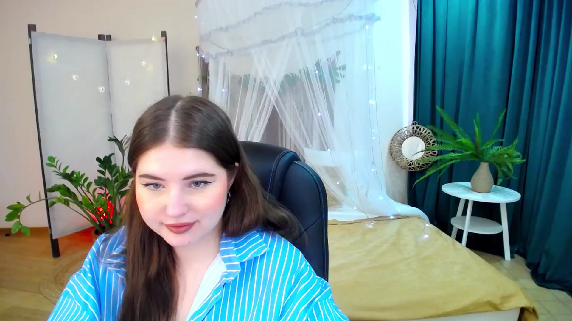Gallery image thumbnail from AdmireMyEyes's myfreecams stream on, 04/03/2025, 09:00 image 1 of 20