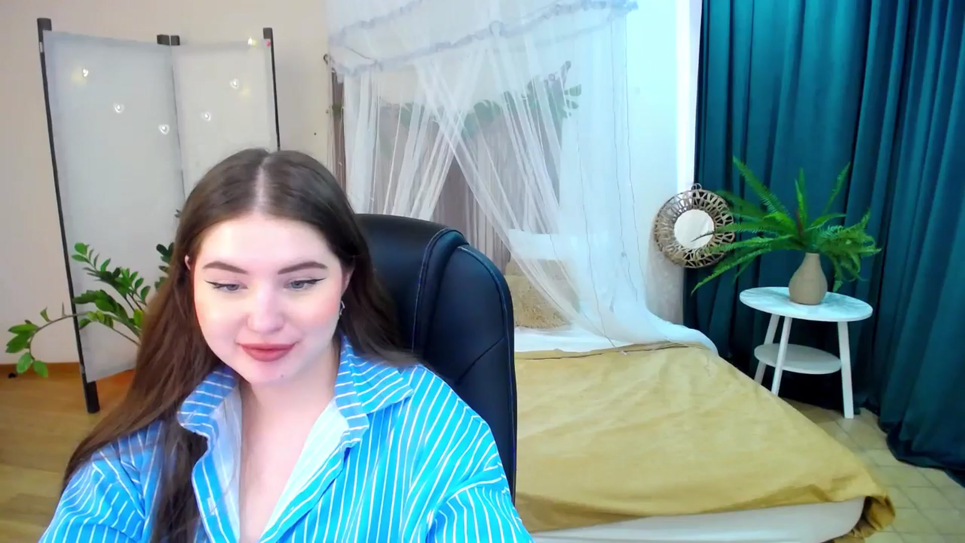 Gallery image thumbnail from AdmireMyEyes's myfreecams stream on, 04/03/2025, 09:00 image 20 of 20