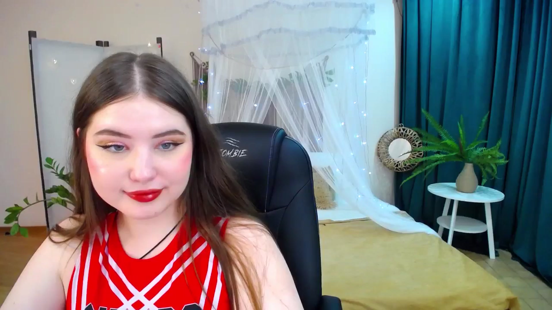 Gallery image thumbnail from AdmireMyEyes's myfreecams stream on, 04/09/2025, 21:06 image 15 of 20