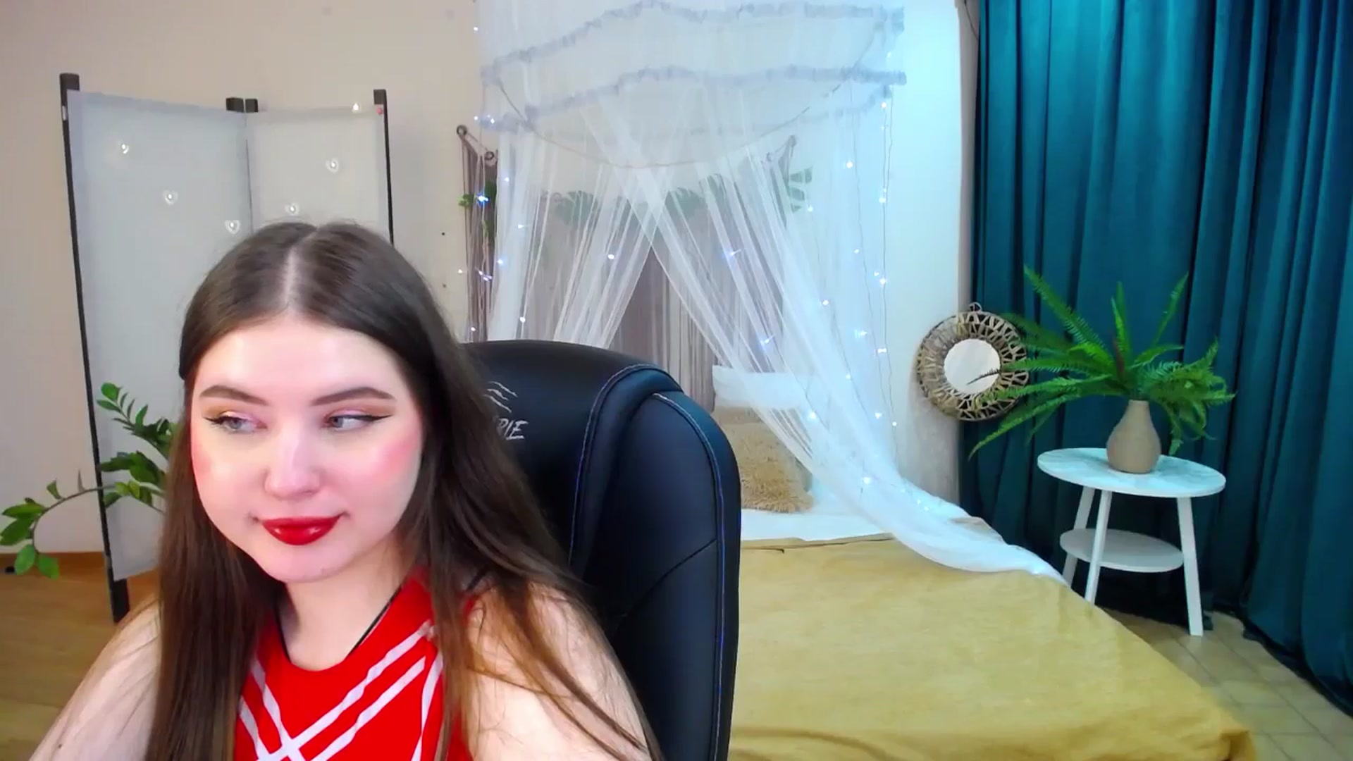 Gallery image thumbnail from AdmireMyEyes's myfreecams stream on, 04/09/2025, 22:47 image 15 of 20