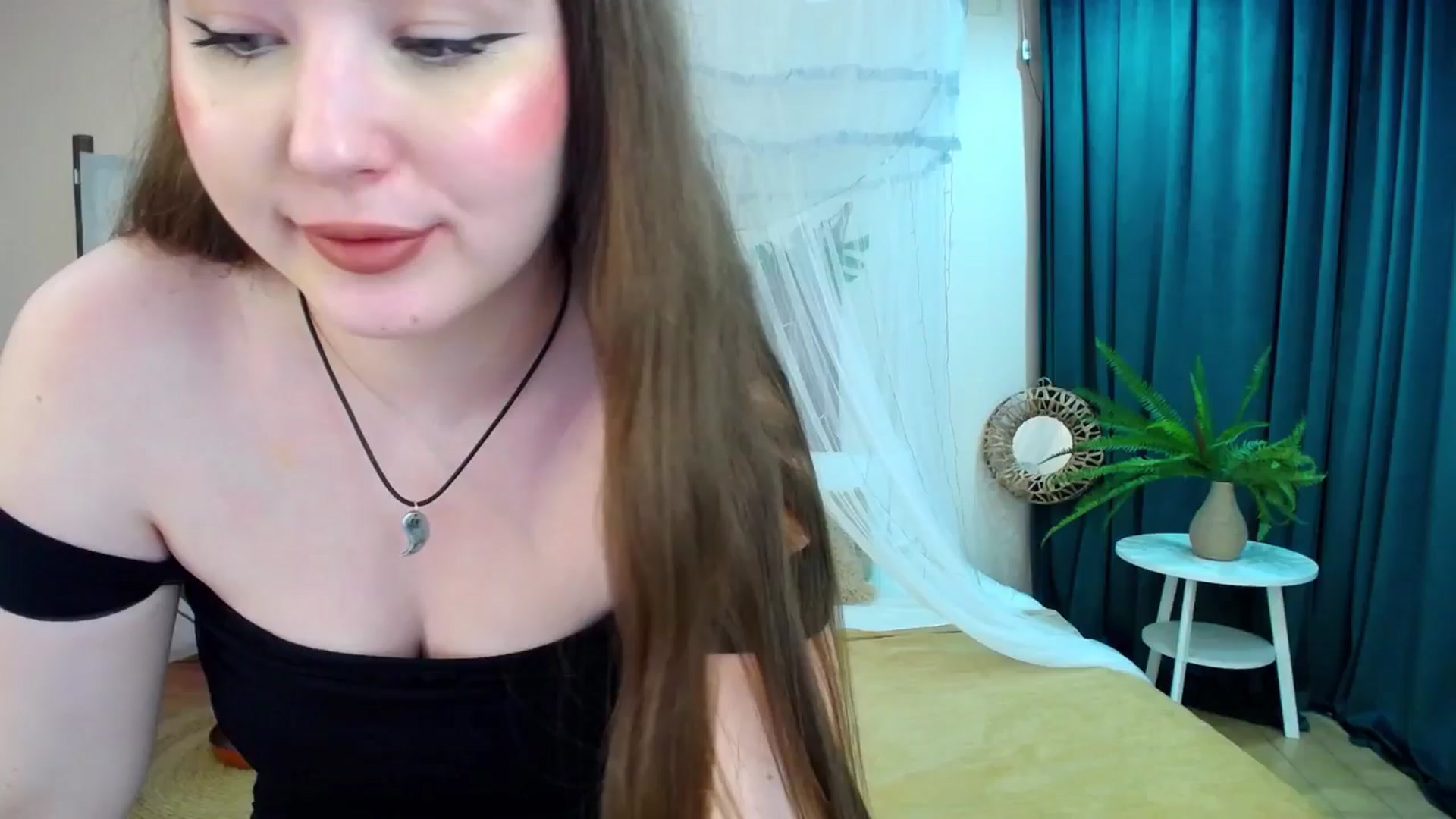 Gallery image thumbnail from AdmireMyEyes's myfreecams stream on, 04/10/2025, 21:03 image 1 of 20