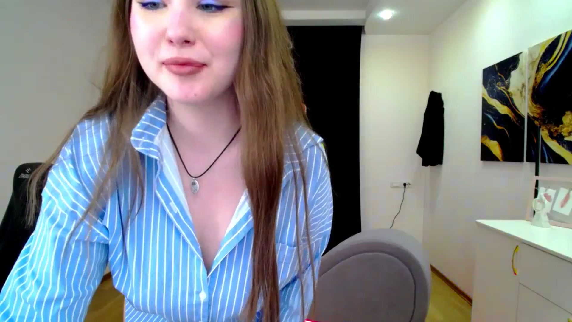 Gallery image thumbnail from AdmireMyEyes's myfreecams stream on, 04/11/2025, 19:48 image 8 of 20