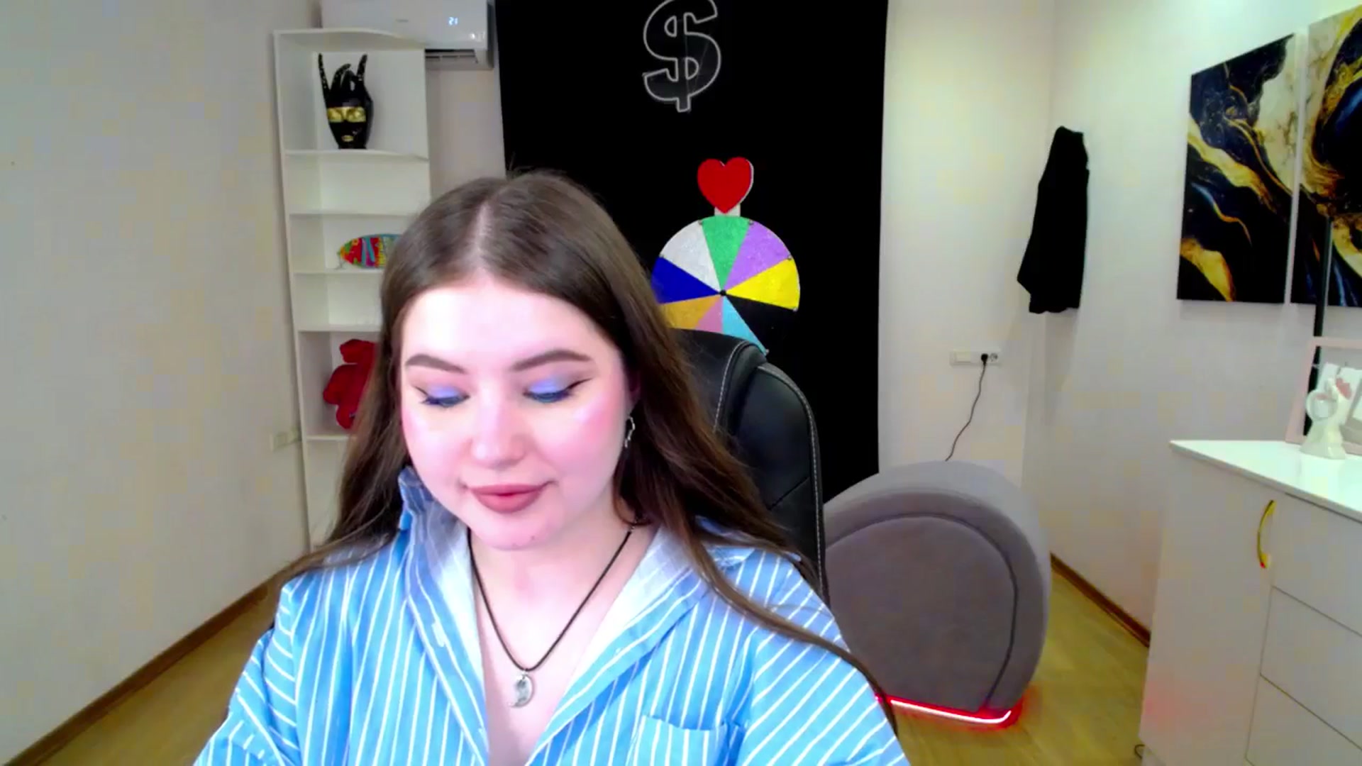Gallery image thumbnail from AdmireMyEyes's myfreecams stream on, 04/11/2025, 19:48 image 13 of 20