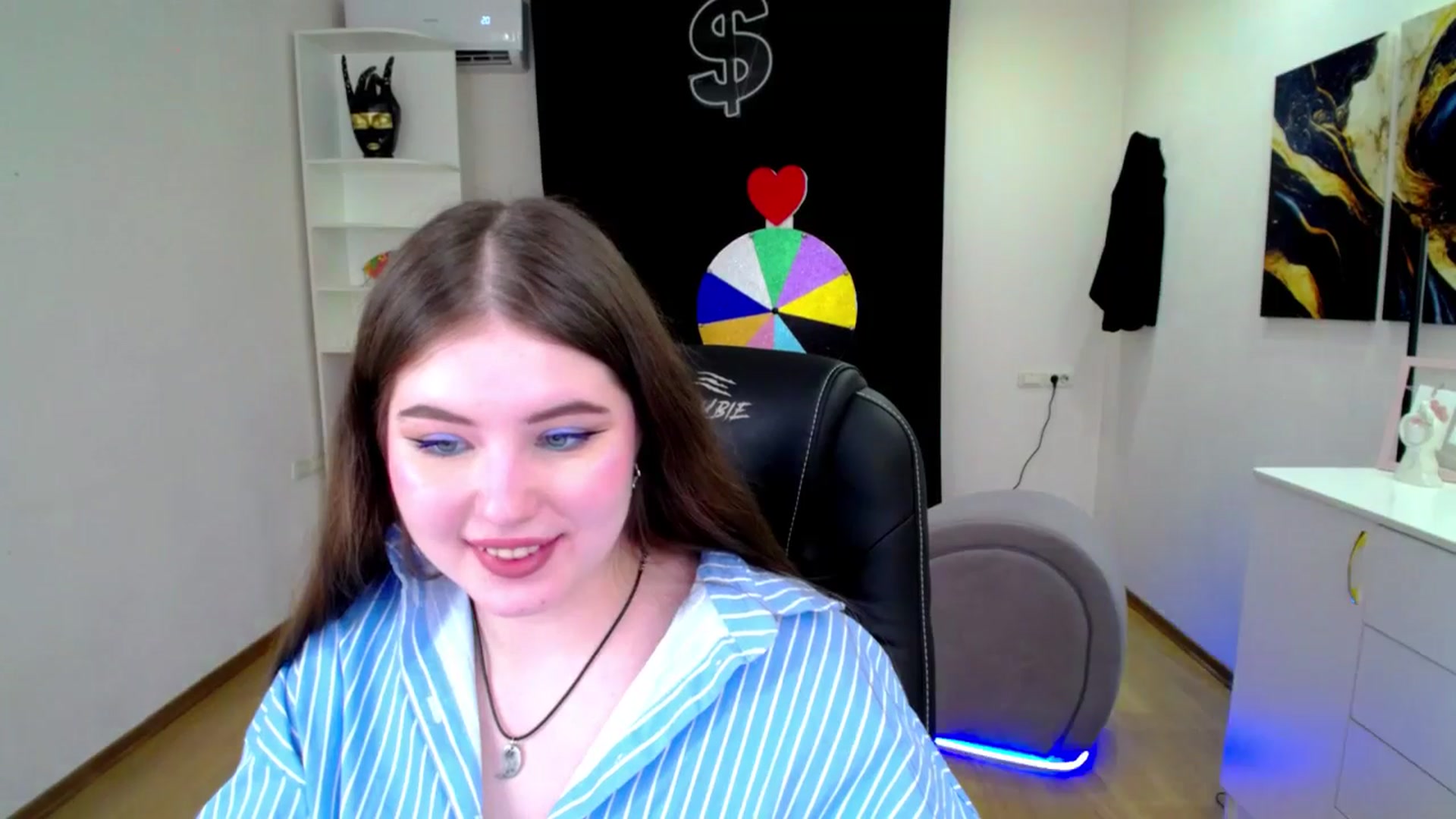 Gallery image thumbnail from AdmireMyEyes's myfreecams stream on, 04/11/2025, 19:48 image 16 of 20