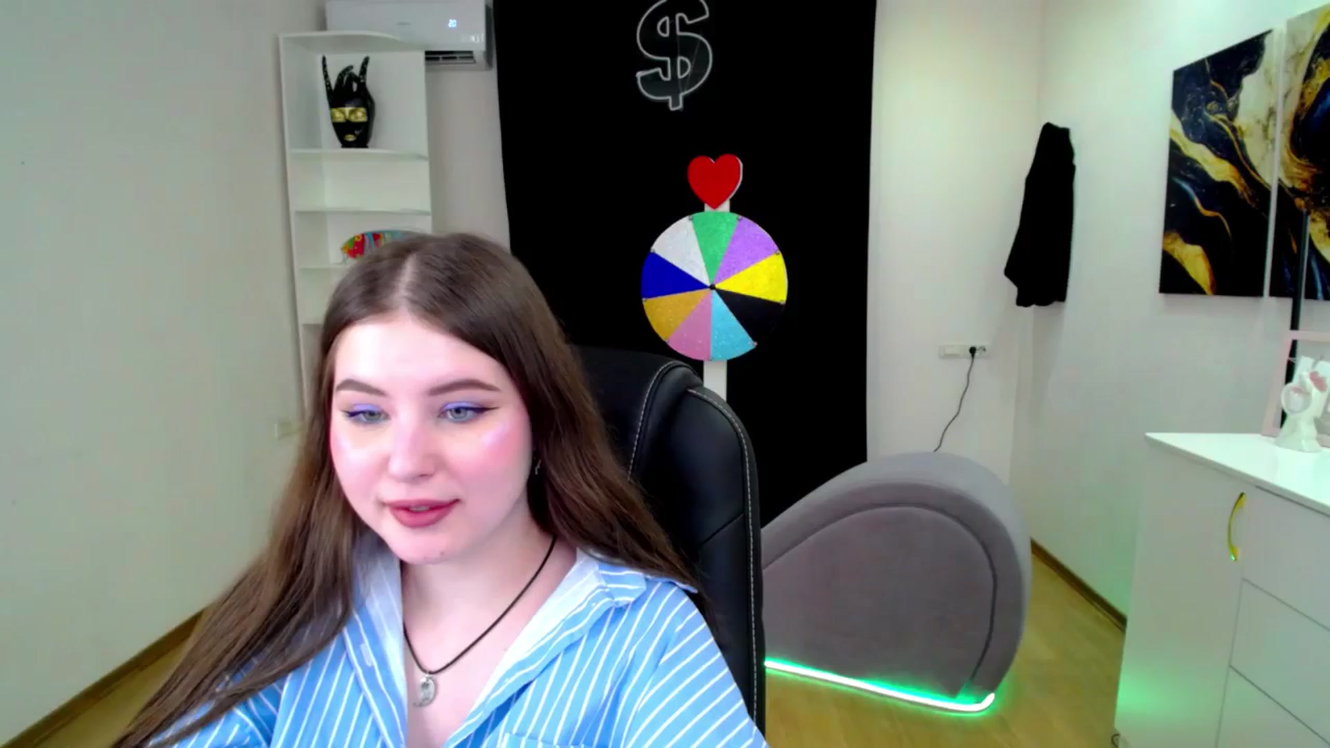 Gallery image thumbnail from AdmireMyEyes's myfreecams stream on, 04/11/2025, 21:46 image 11 of 20
