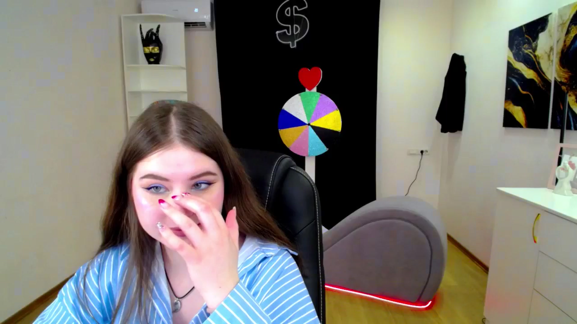 Gallery image thumbnail from AdmireMyEyes's myfreecams stream on, 04/11/2025, 21:46 image 5 of 20