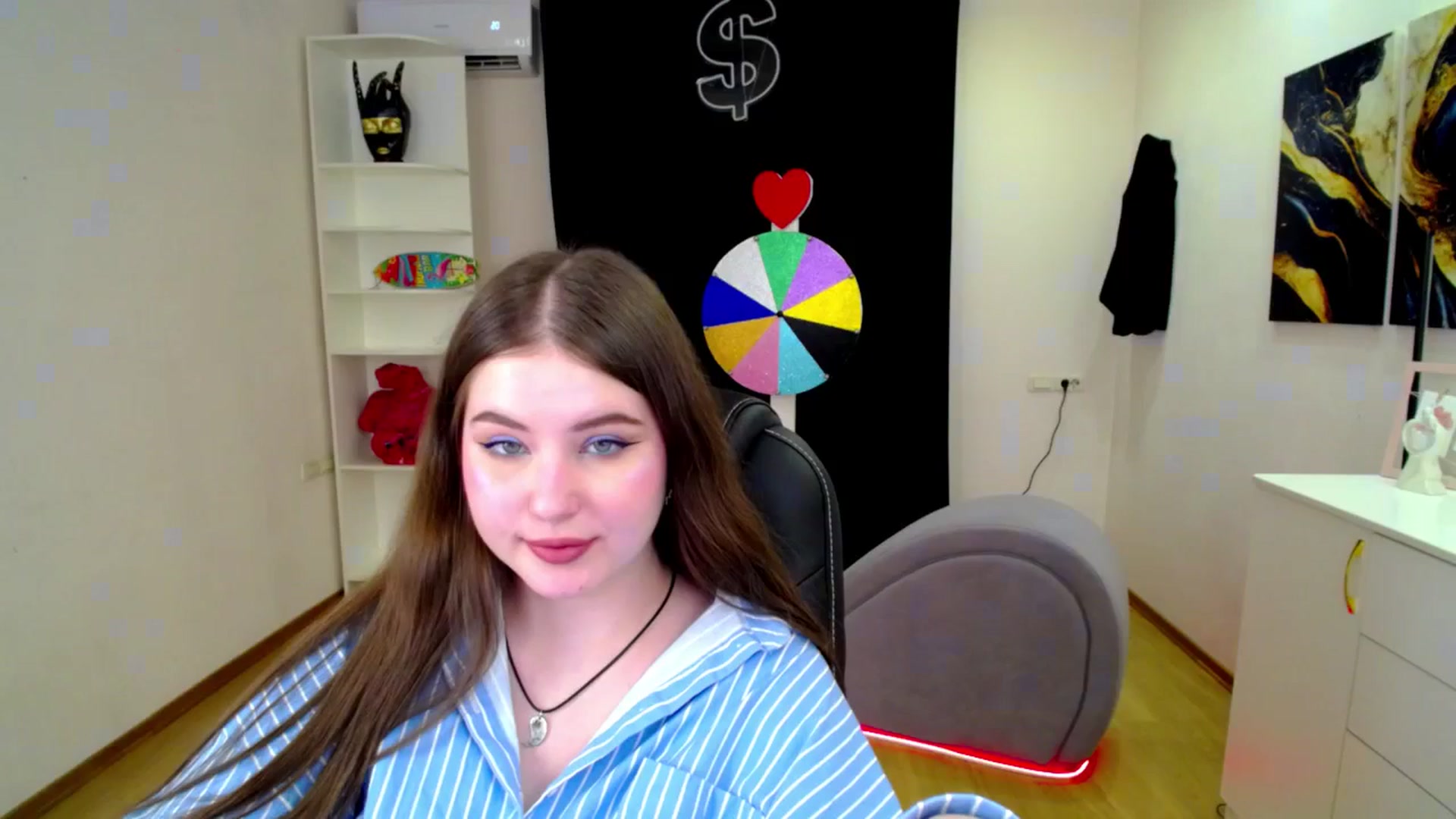 Gallery image thumbnail from AdmireMyEyes's myfreecams stream on, 04/11/2025, 21:46 image 13 of 20