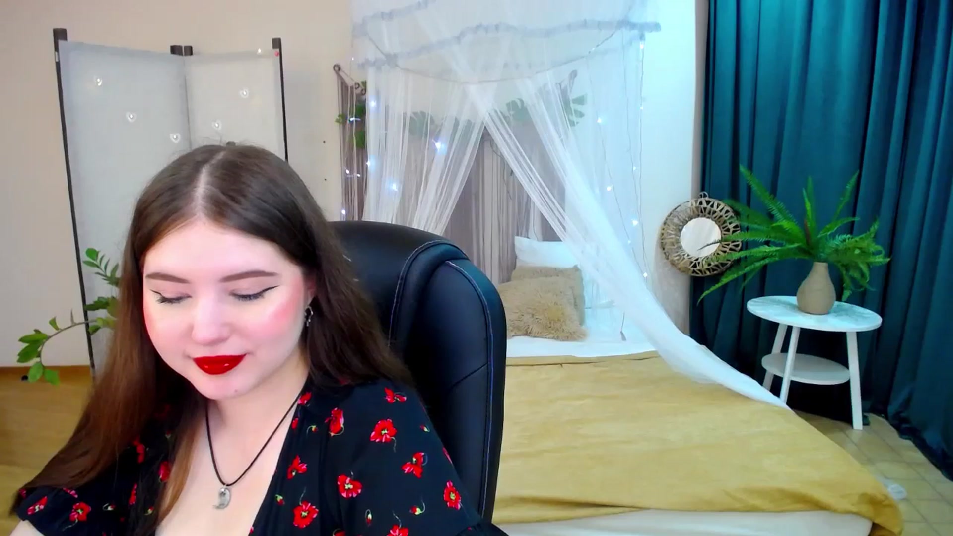 Gallery image thumbnail from AdmireMyEyes's myfreecams stream on, 04/12/2025, 18:59 image 15 of 20