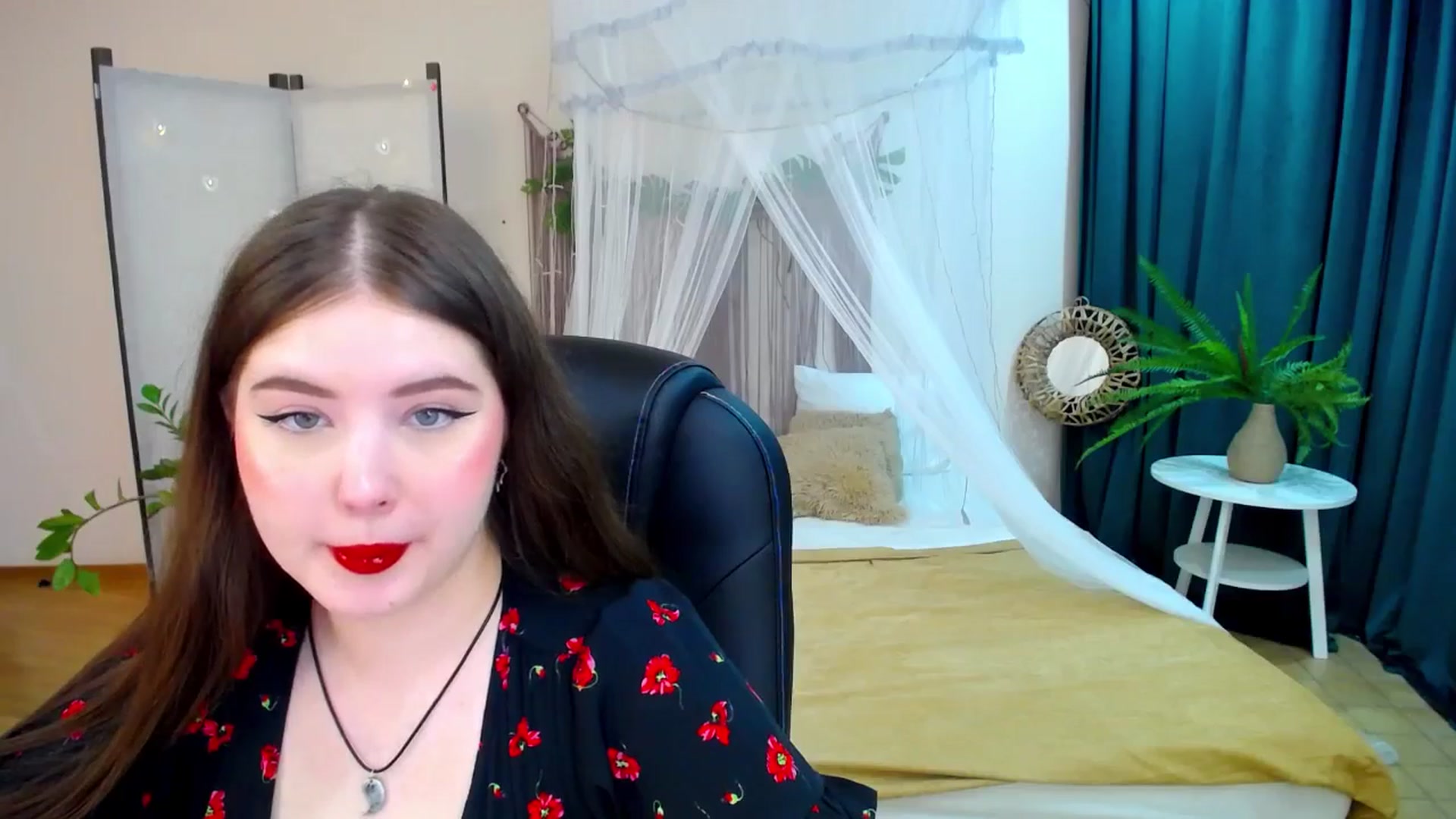 Gallery image thumbnail from AdmireMyEyes's myfreecams stream on, 04/12/2025, 18:59 image 8 of 20