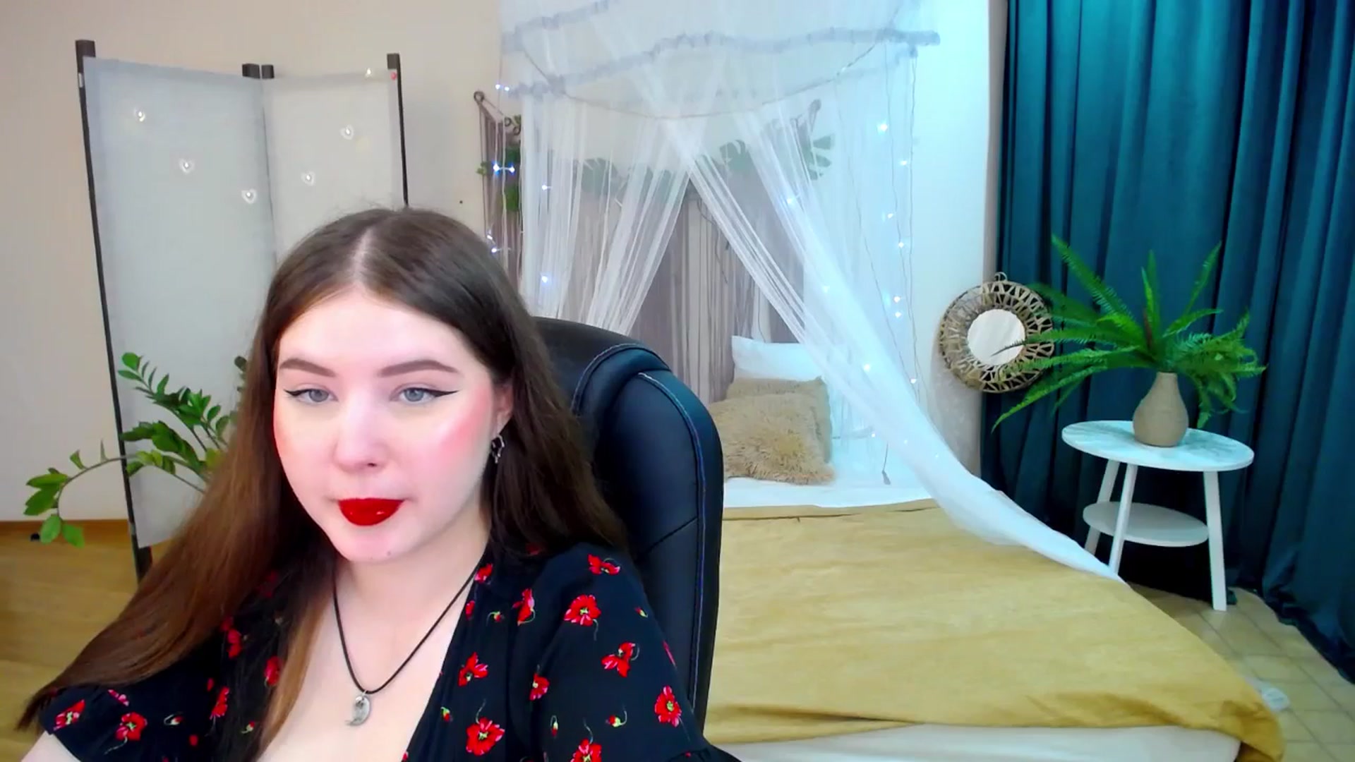 Gallery image thumbnail from AdmireMyEyes's myfreecams stream on, 04/12/2025, 18:59 image 16 of 20