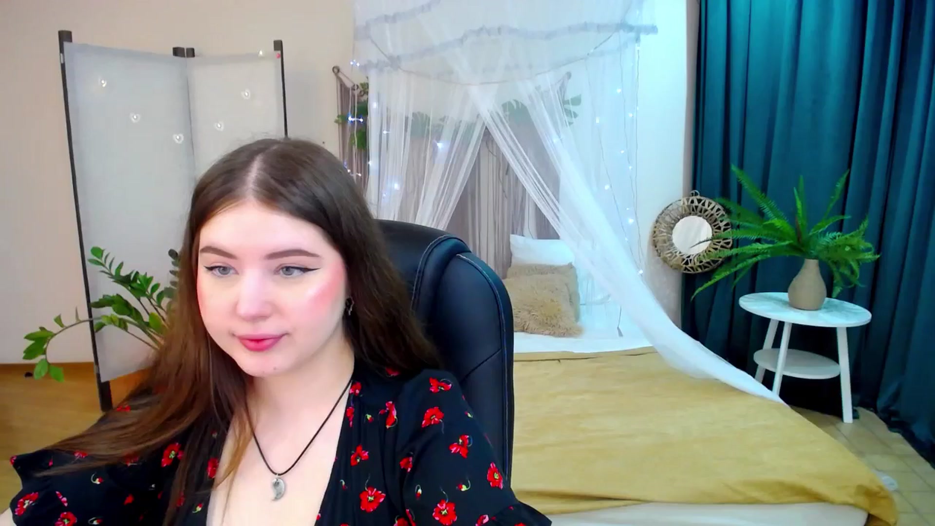 Gallery image thumbnail from AdmireMyEyes's myfreecams stream on, 04/12/2025, 18:59 image 3 of 20
