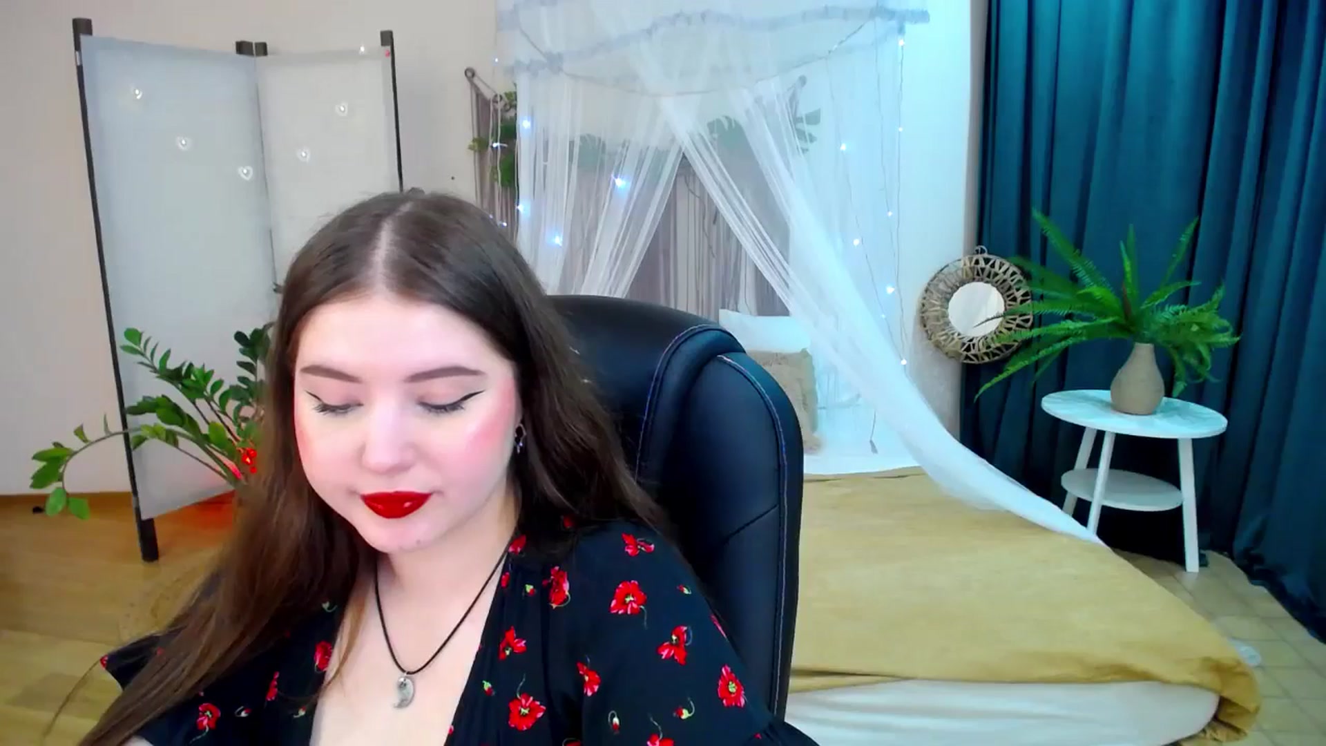 Gallery image thumbnail from AdmireMyEyes's myfreecams stream on, 04/12/2025, 19:47 image 9 of 20