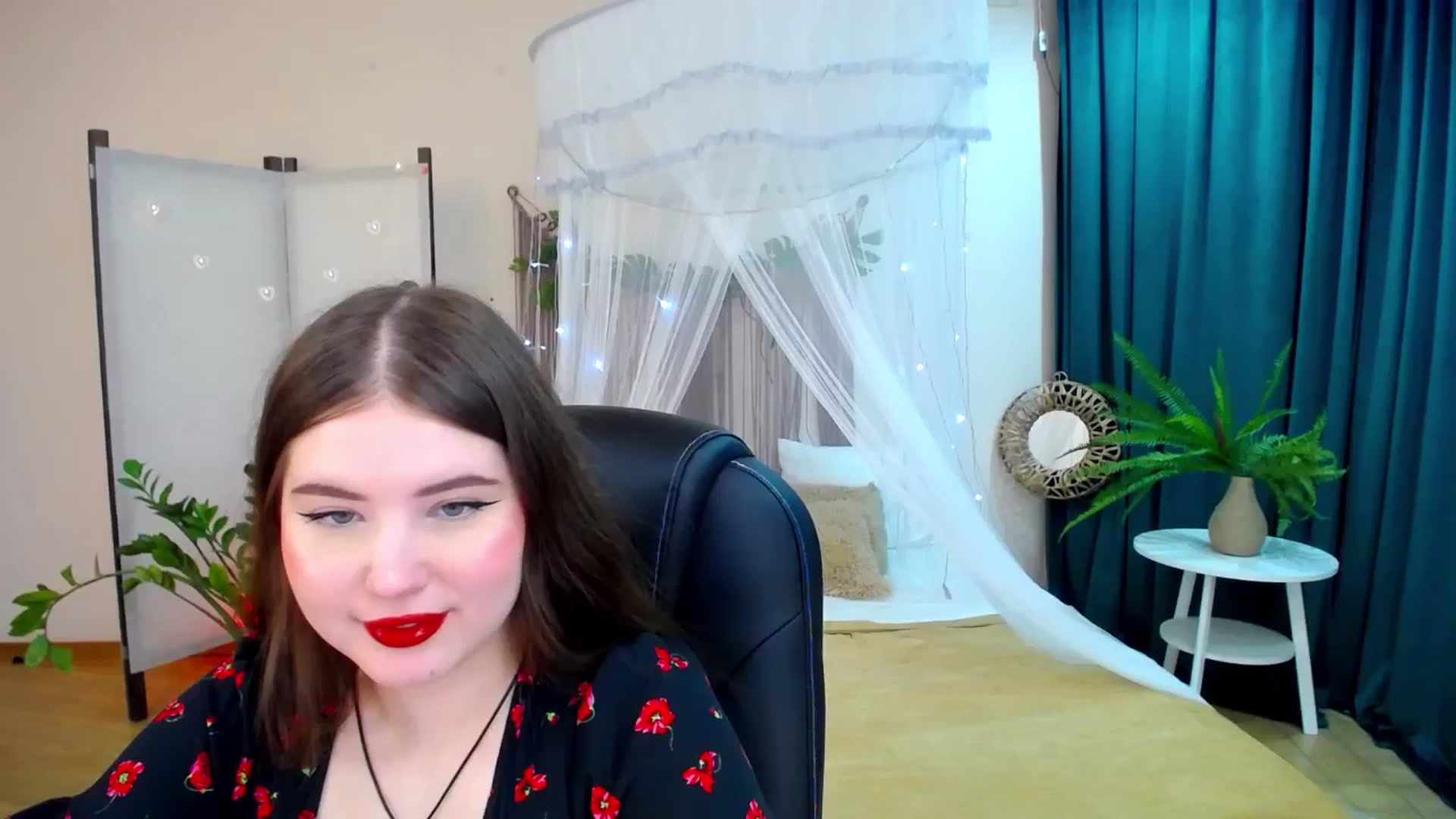 Gallery image thumbnail from AdmireMyEyes's myfreecams stream on, 04/12/2025, 19:47 image 17 of 20