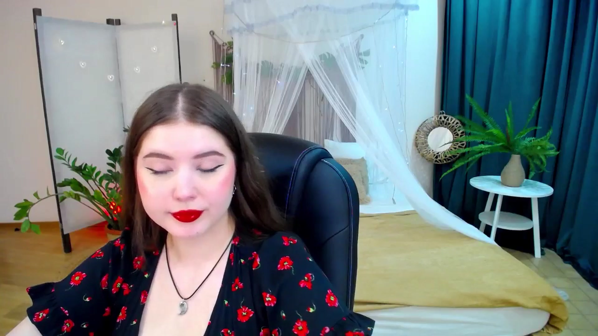 Gallery image thumbnail from AdmireMyEyes's myfreecams stream on, 04/12/2025, 19:47 image 3 of 20