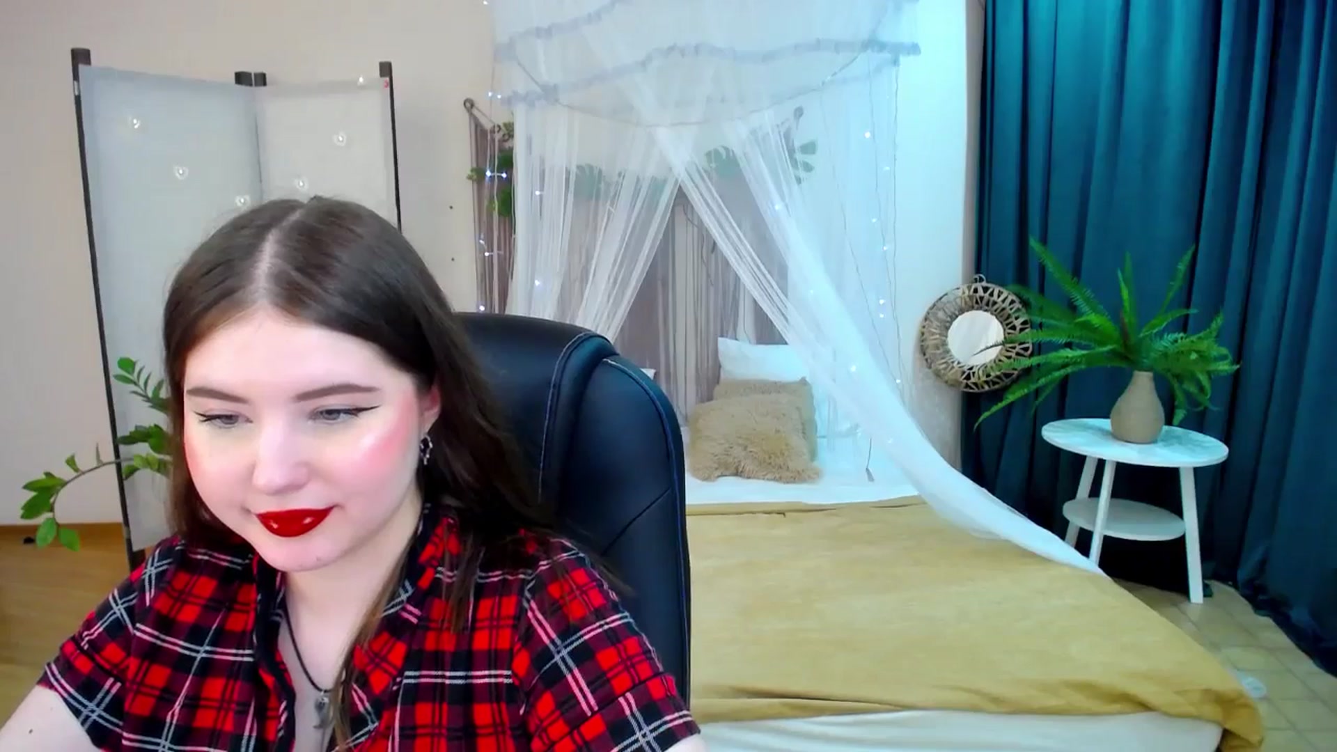 Gallery image thumbnail from AdmireMyEyes's myfreecams stream on, 04/12/2025, 21:49 image 11 of 20