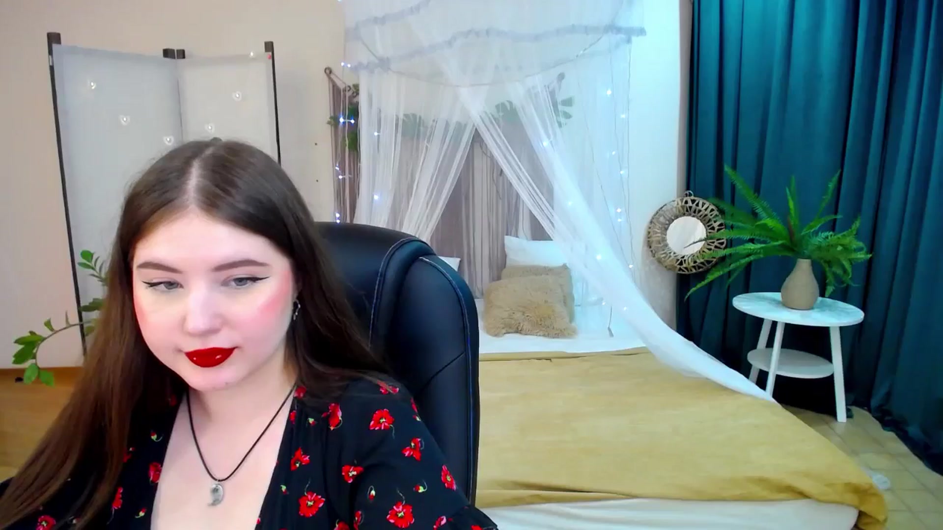 Gallery image thumbnail from AdmireMyEyes's myfreecams stream on, 04/12/2025, 21:49 image 7 of 20